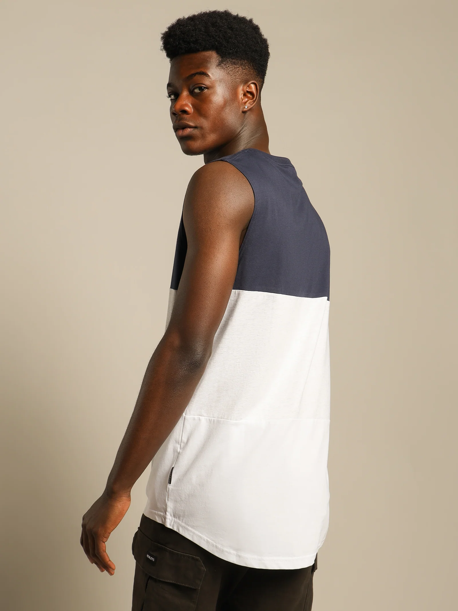 Rebellion Loose Muscle Shirt - Image 6