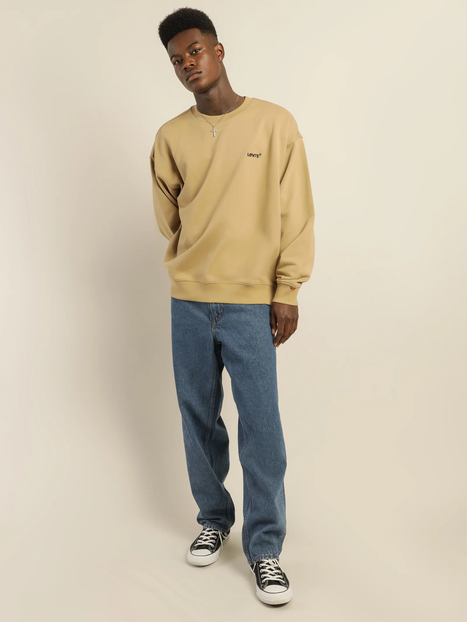 Red Tab Sweats Crew - Image 5