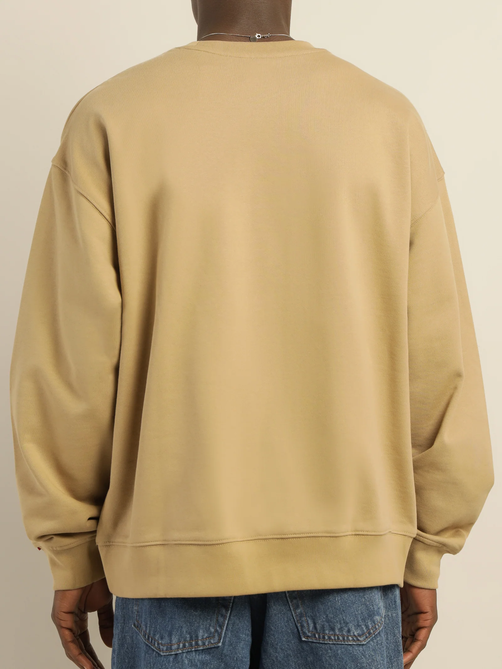Red Tab Sweats Crew - Image 8