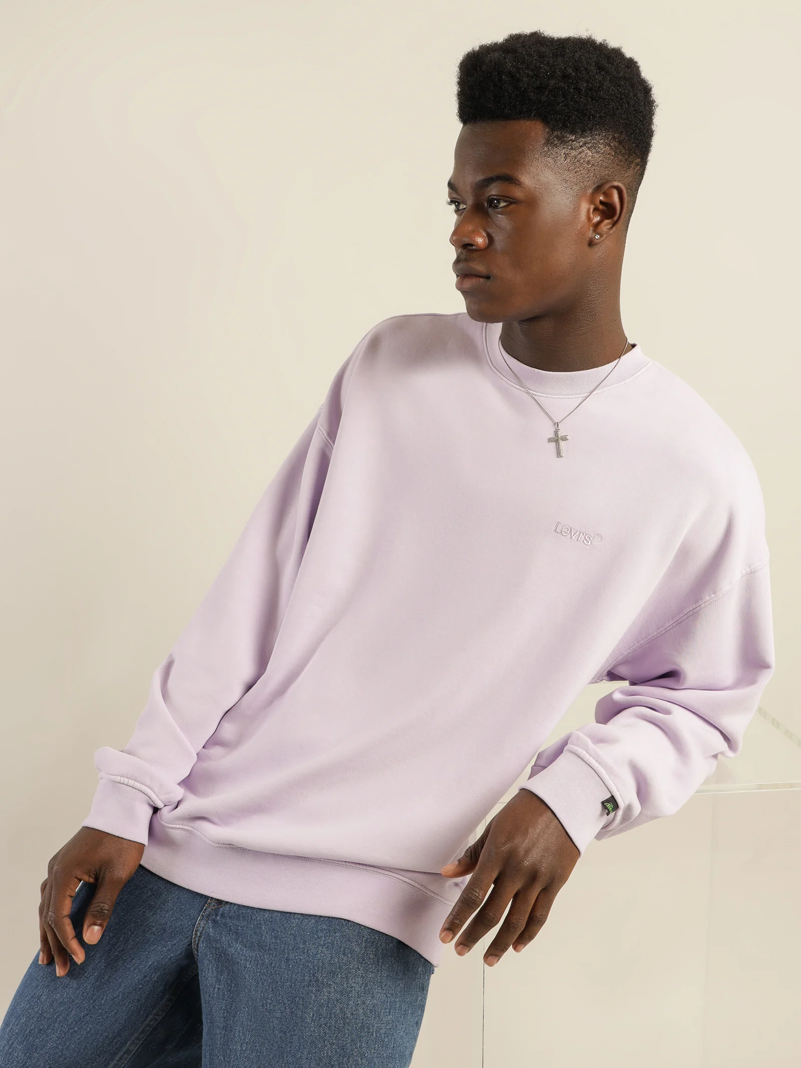 Red Tab Sweats Crew - Image 3