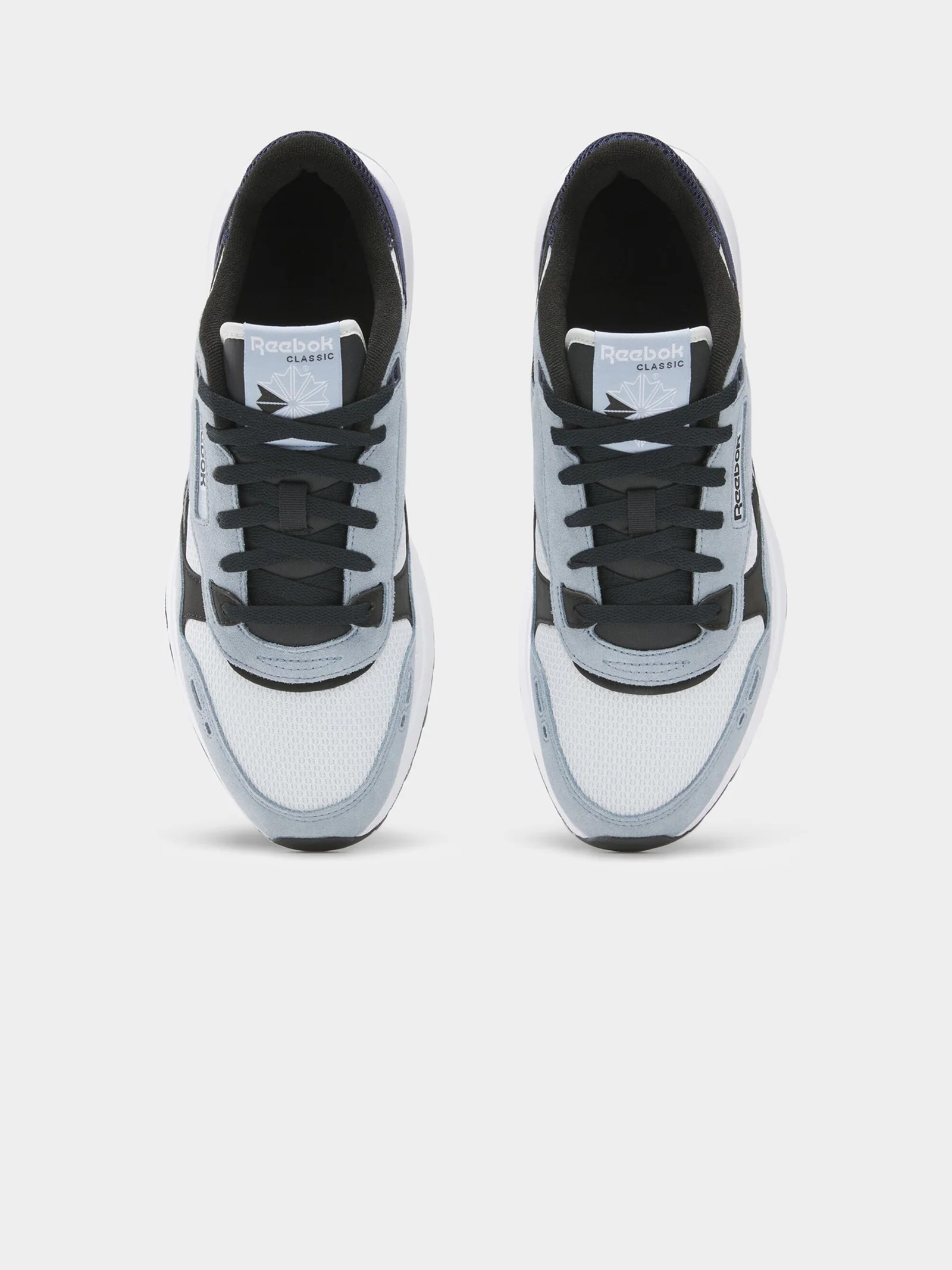Unisex  Classic Leather 2400 Sneakers - Image 4