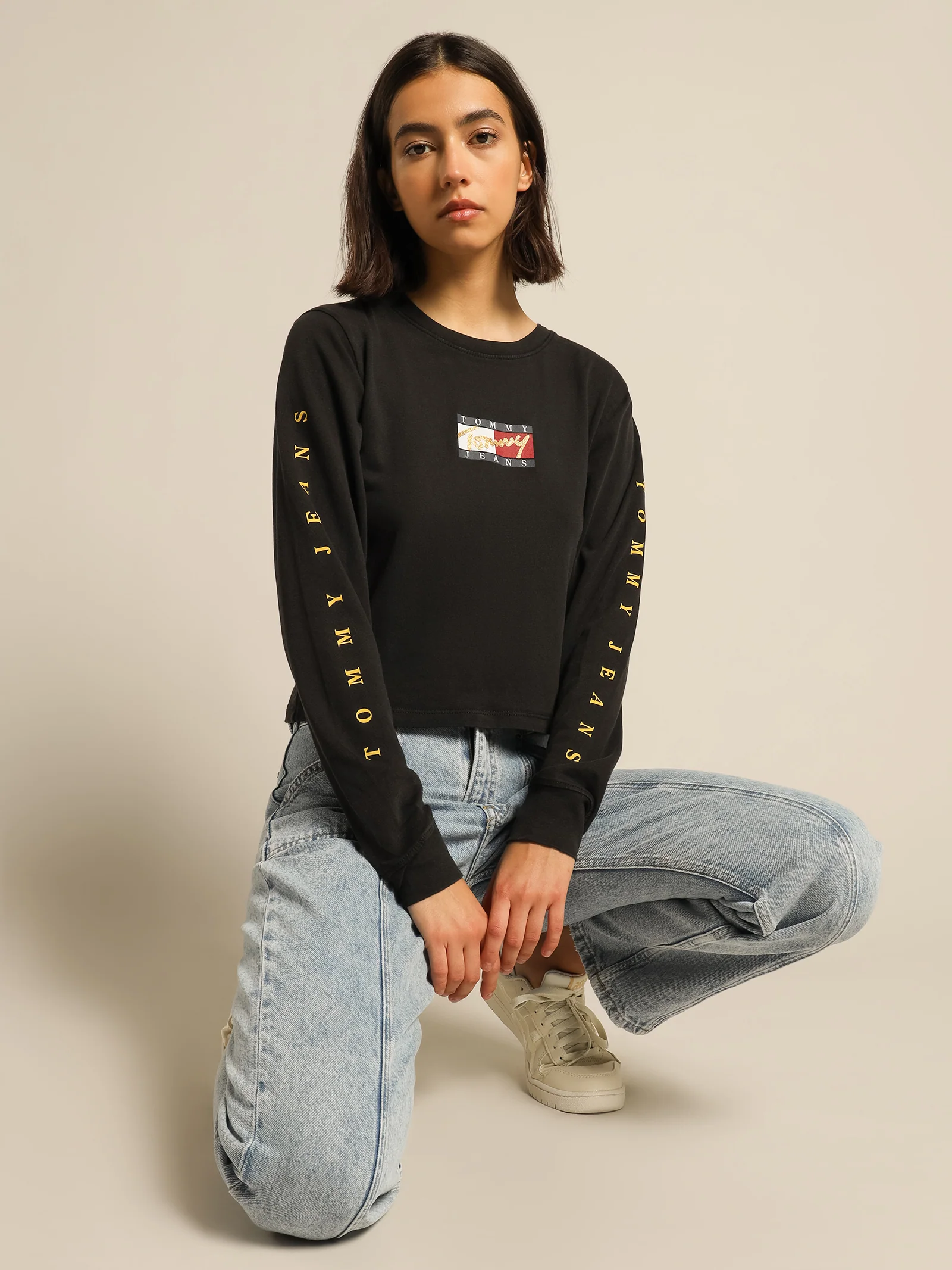 Regular Vintage Bronze 3 T-Shirt - Image 2
