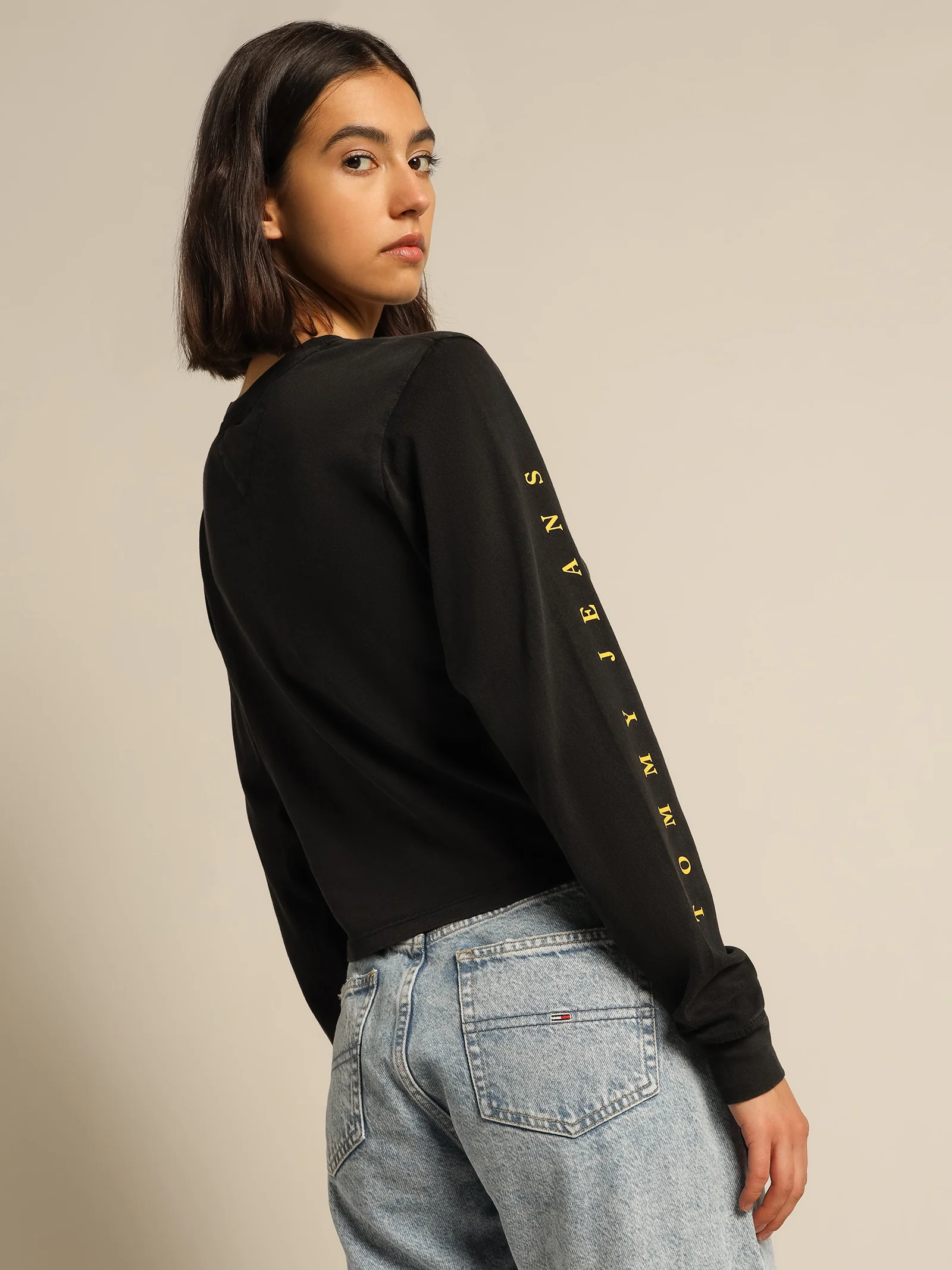 Regular Vintage Bronze 3 T-Shirt - Image 7