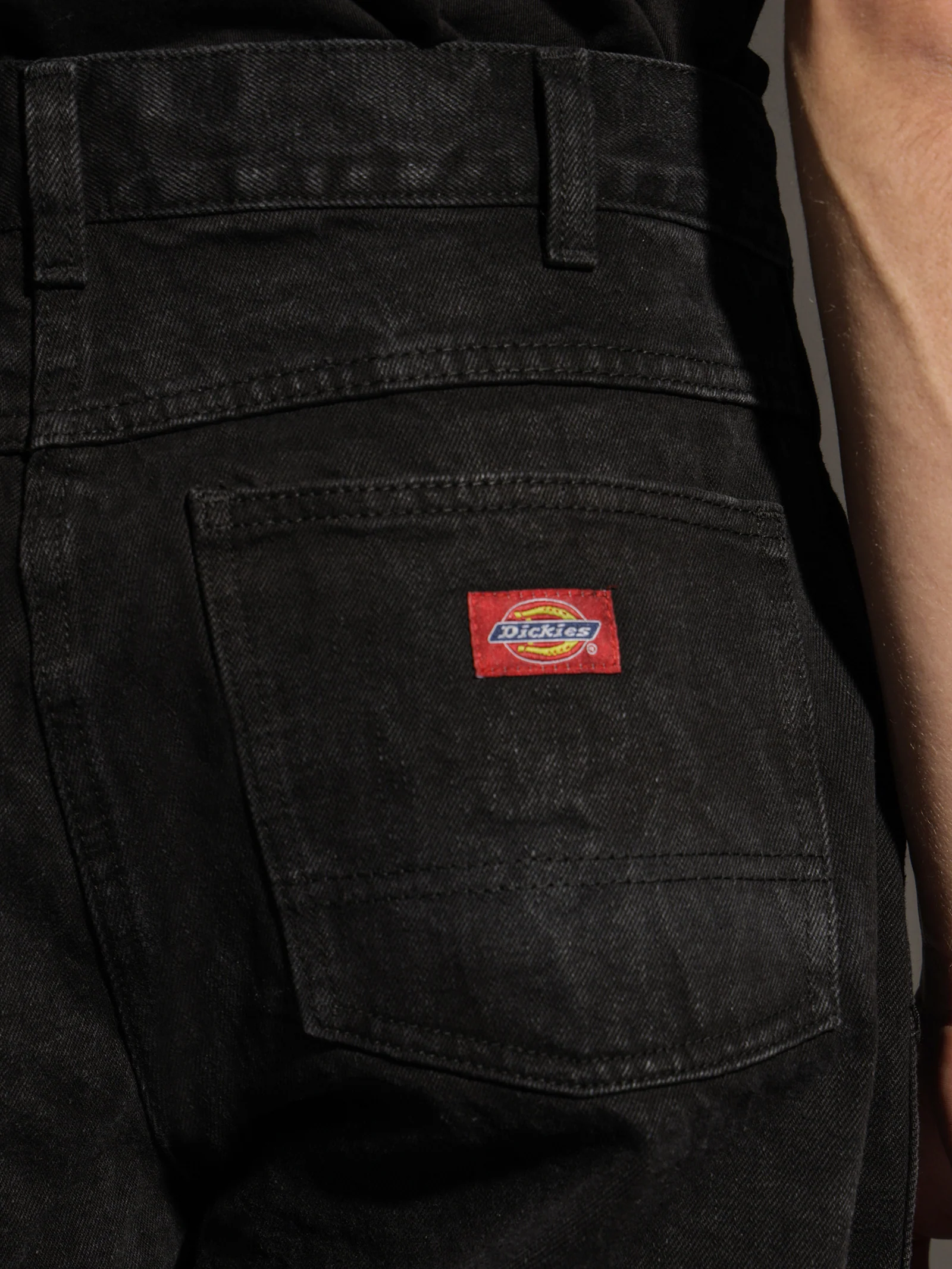 Relaxed Straight Fit 5-Pocket Denim Jeans - Image 4