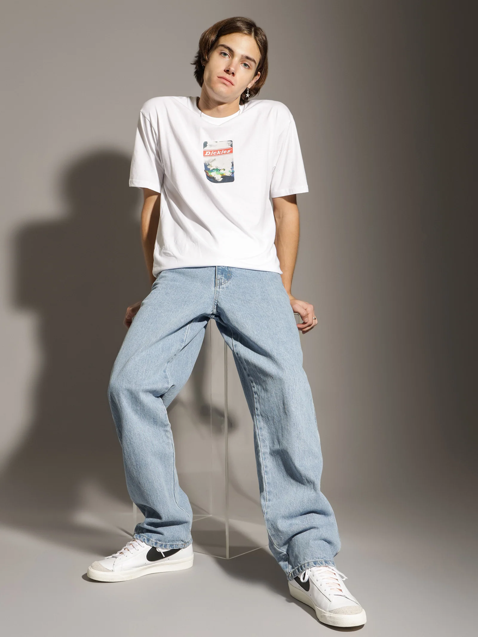 Relaxed Straight Fit 5-Pocket Jeans - Image 2