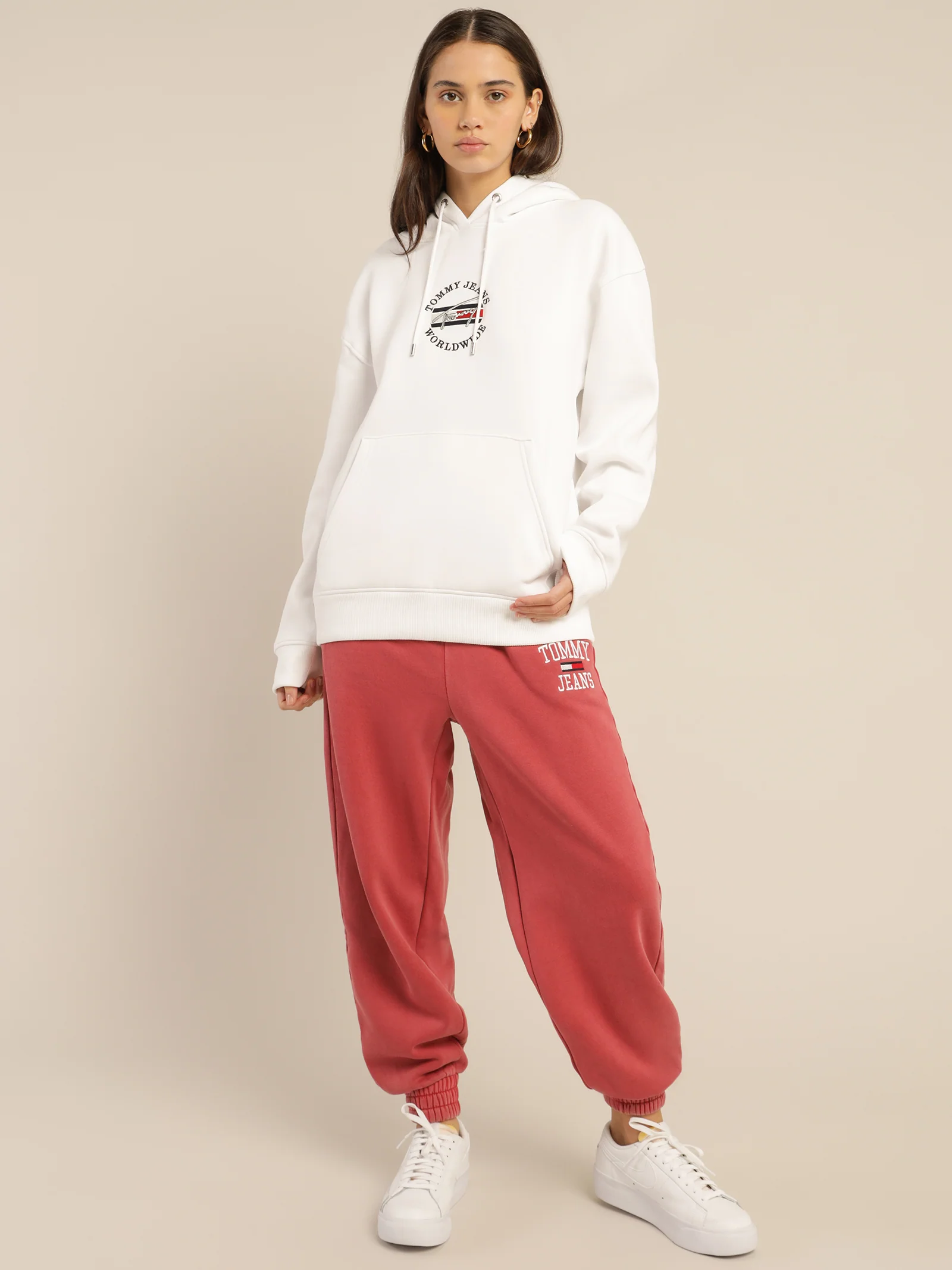 Relaxed Timeless Signature Logo Hoodie - Image 3