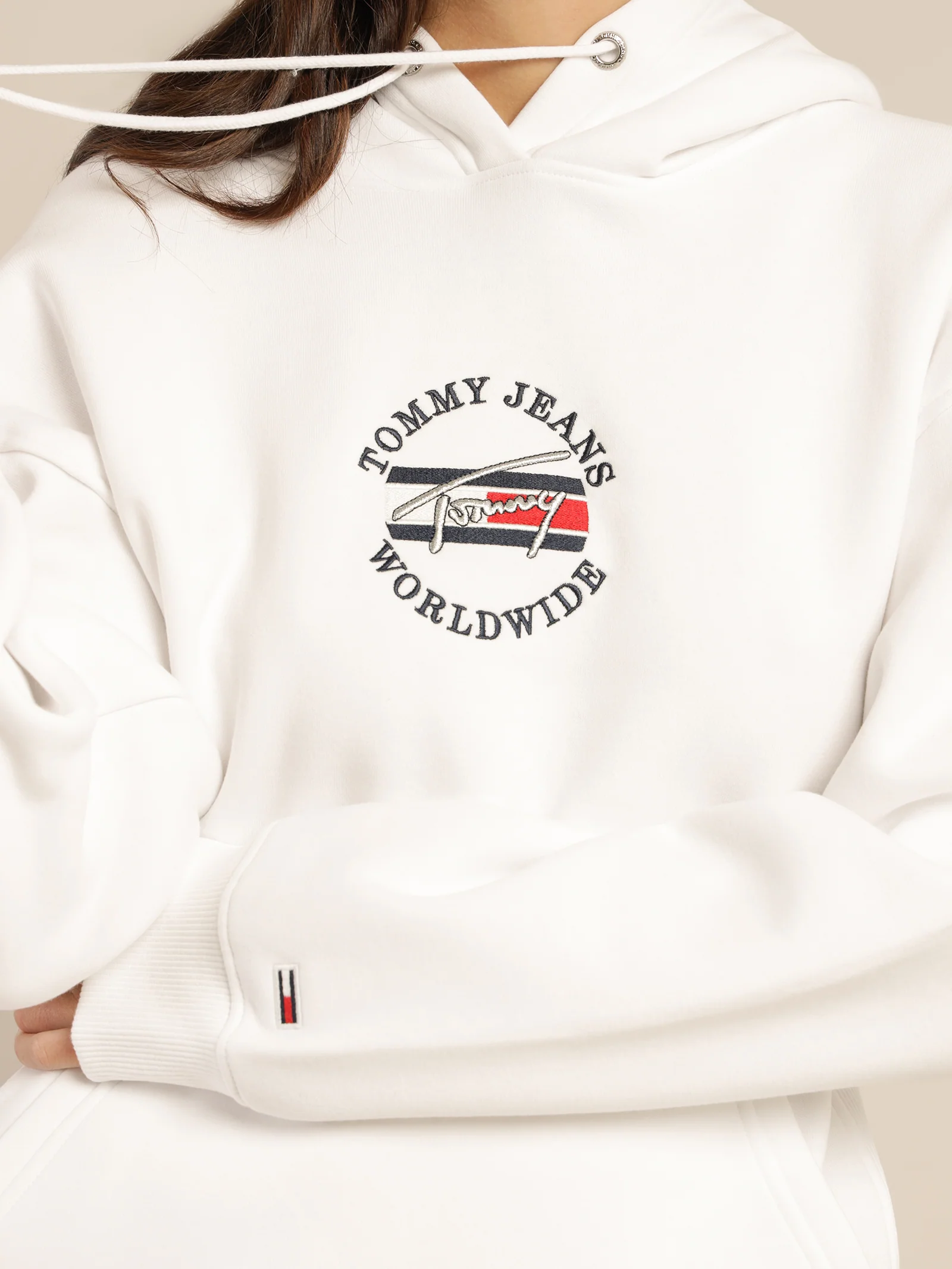 Relaxed Timeless Signature Logo Hoodie - Image 4