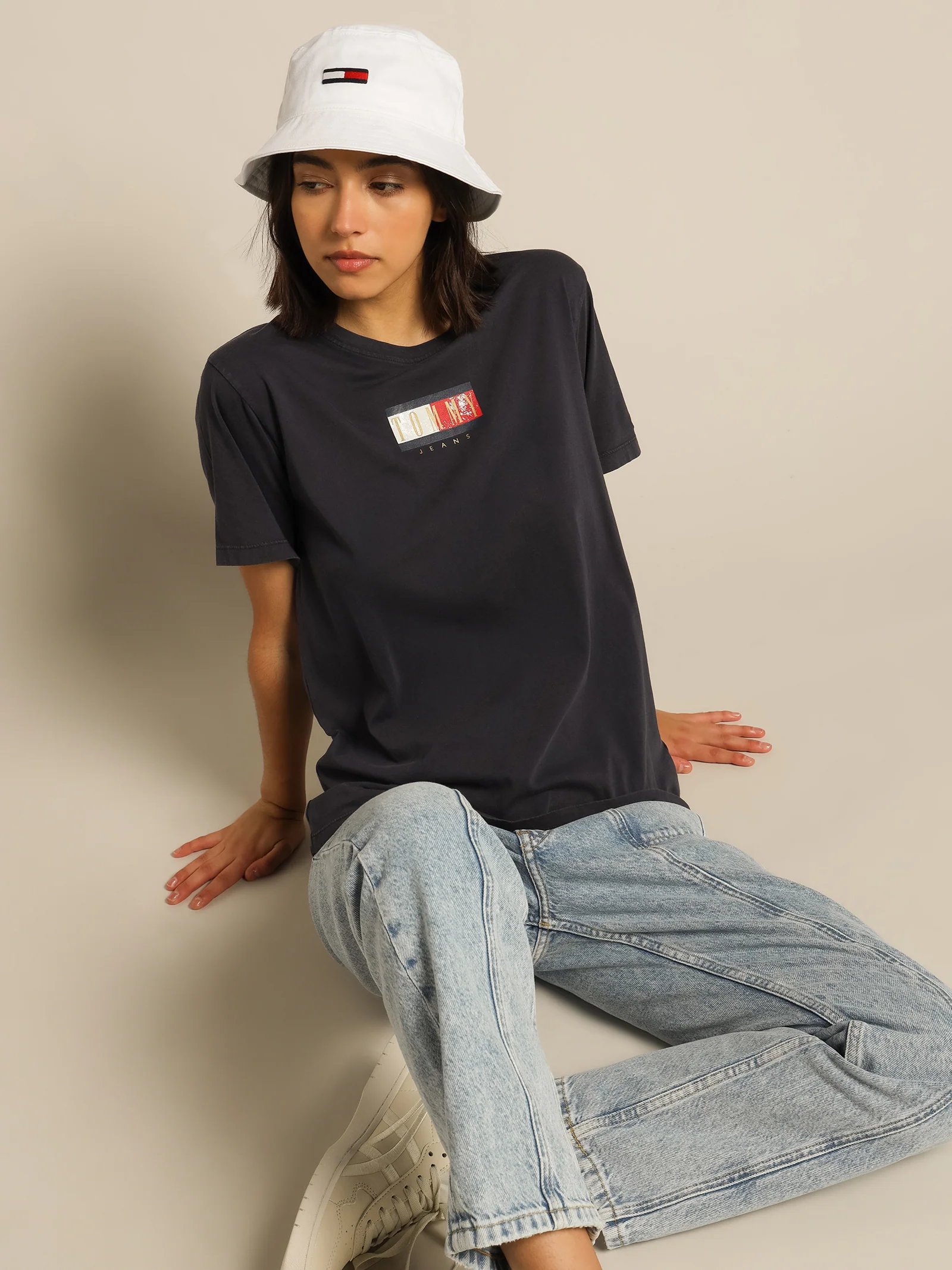 Relaxed Vintage Bronze T-Shirt - Image 3