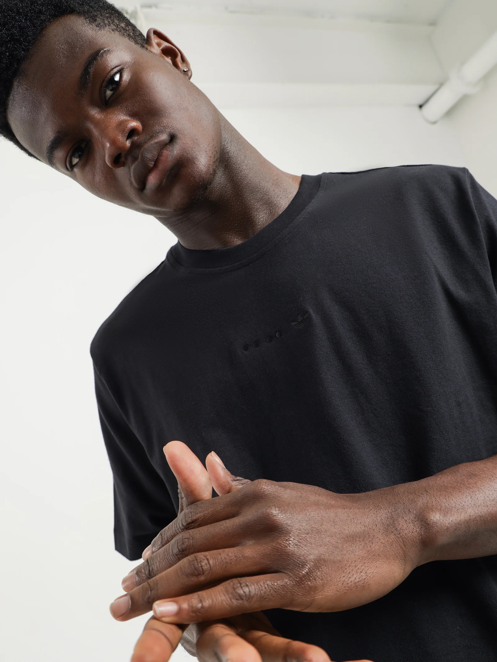 Reveal Essentials T-Shirt - Image 2