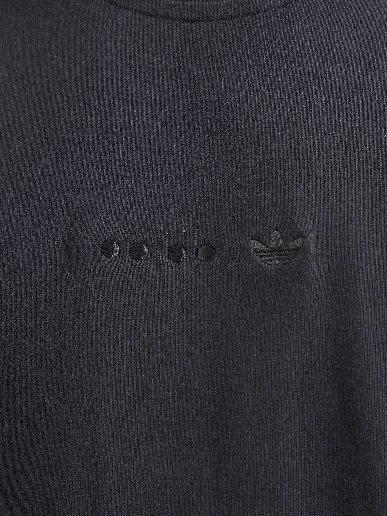 Reveal Essentials T-Shirt - Image 4