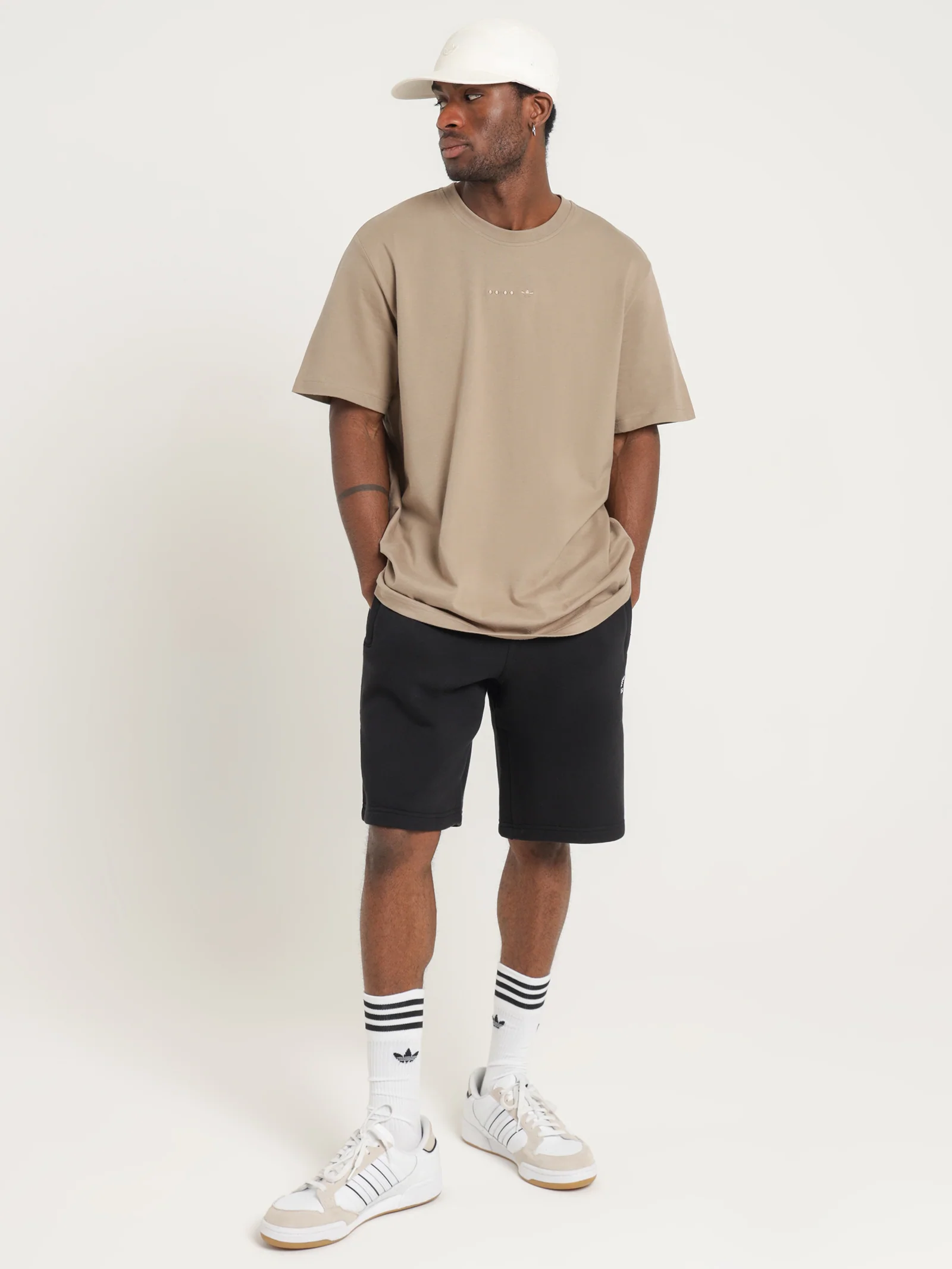 Reveal Essentials T-Shirt - Image 3