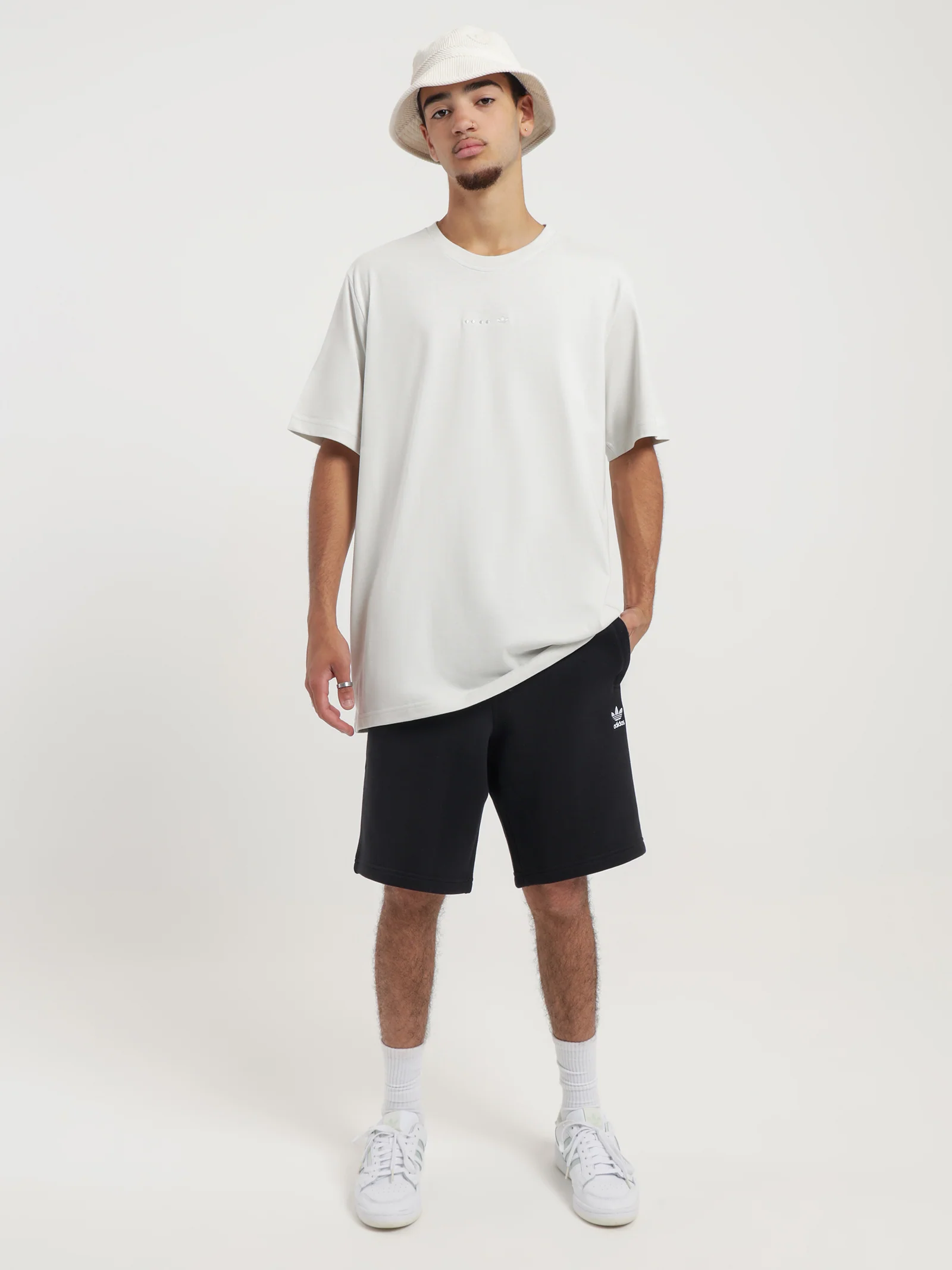 Reveal Essentials T-Shirt - Image 3