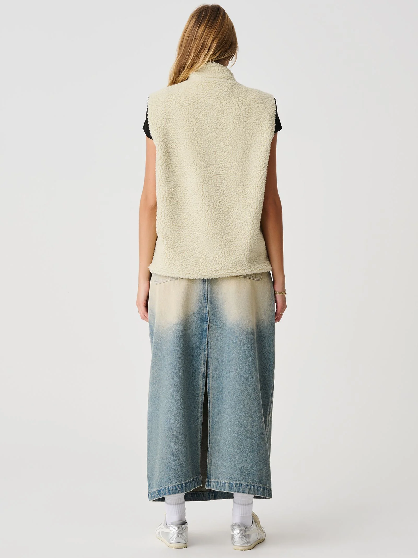 Reversible Core Sherpa Vest - Image 5