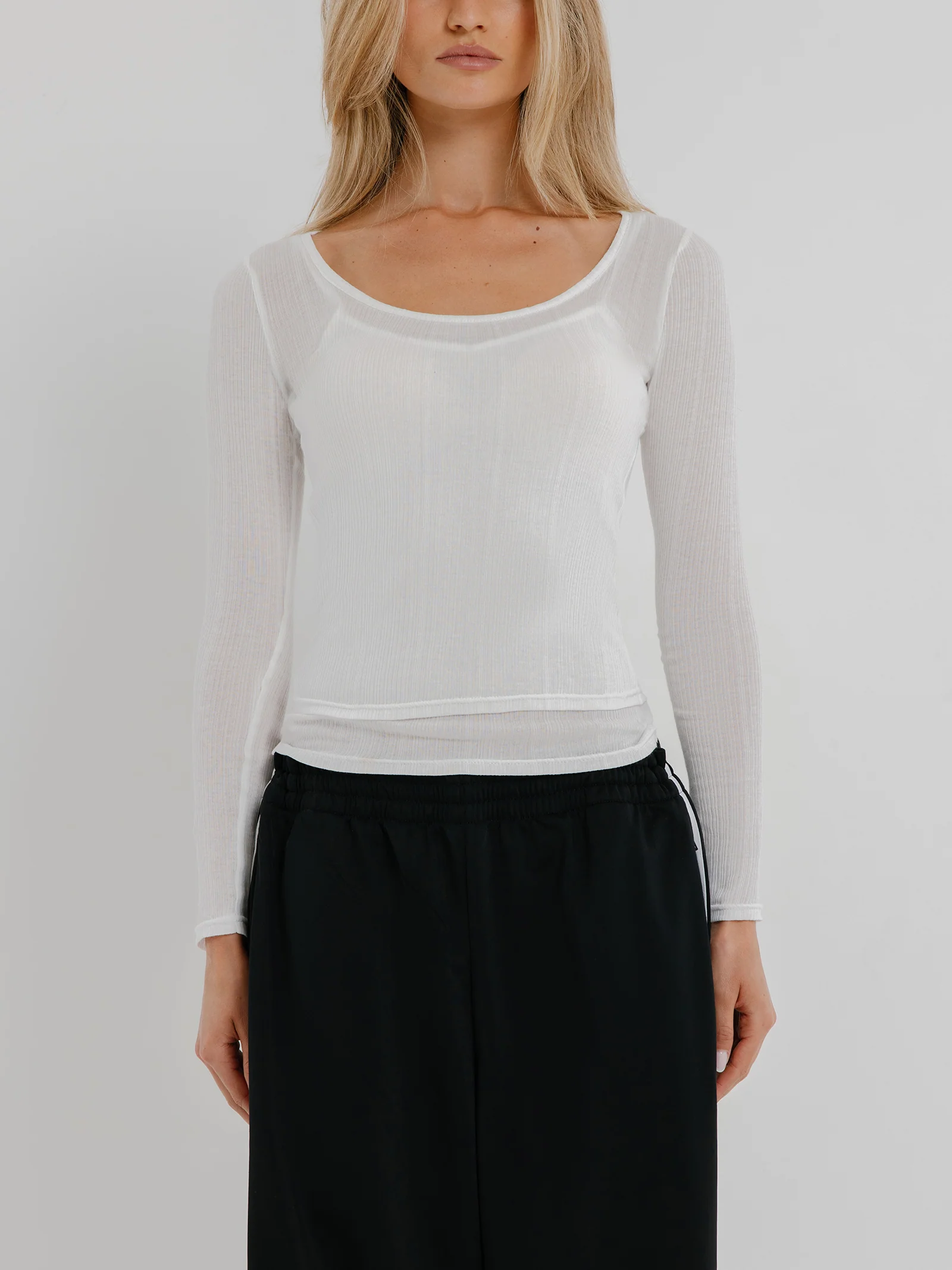Rhian Scoop 2 Ways Top - Image 3