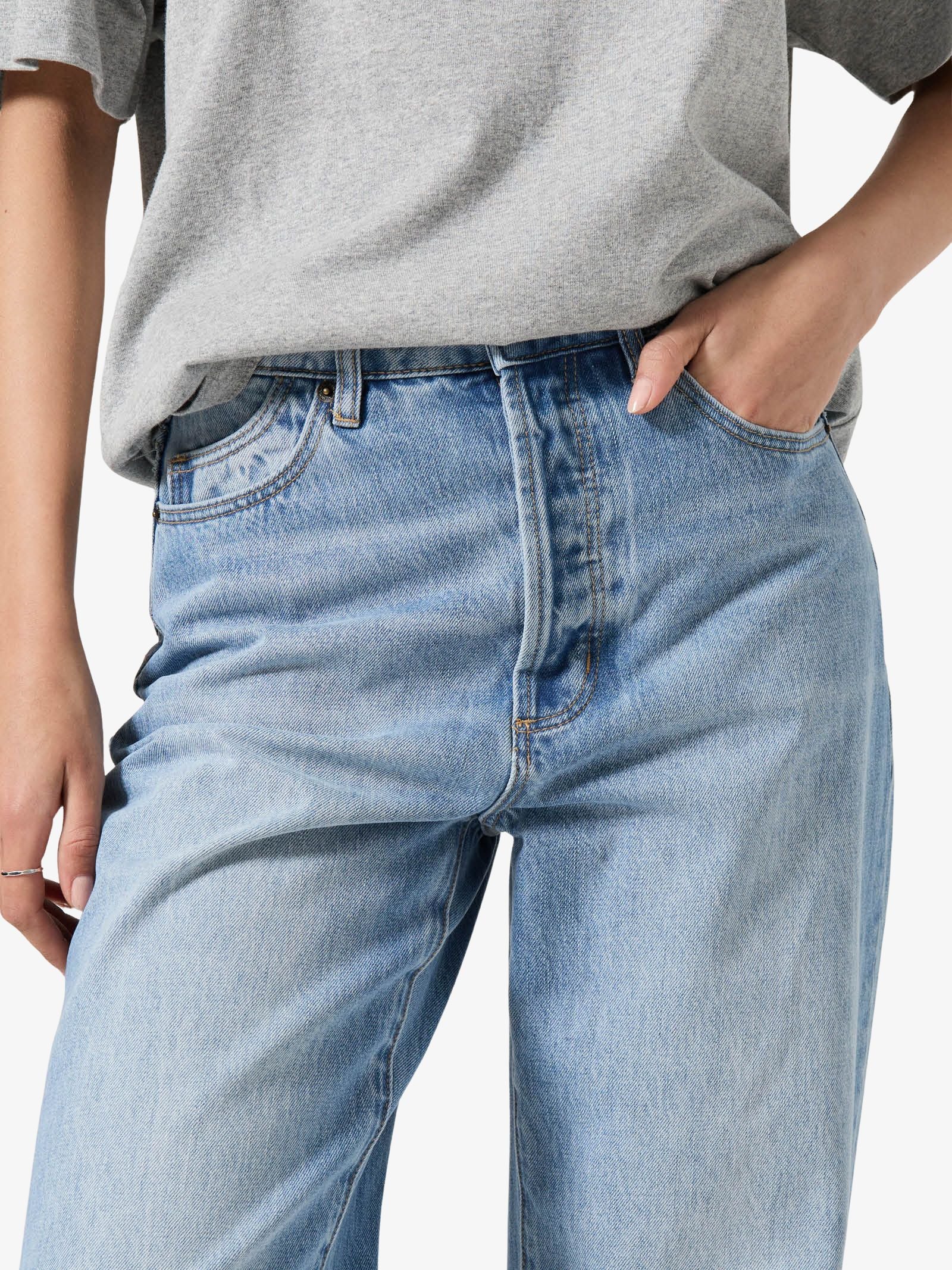 Stevie Relaxed Jeans - Image 4