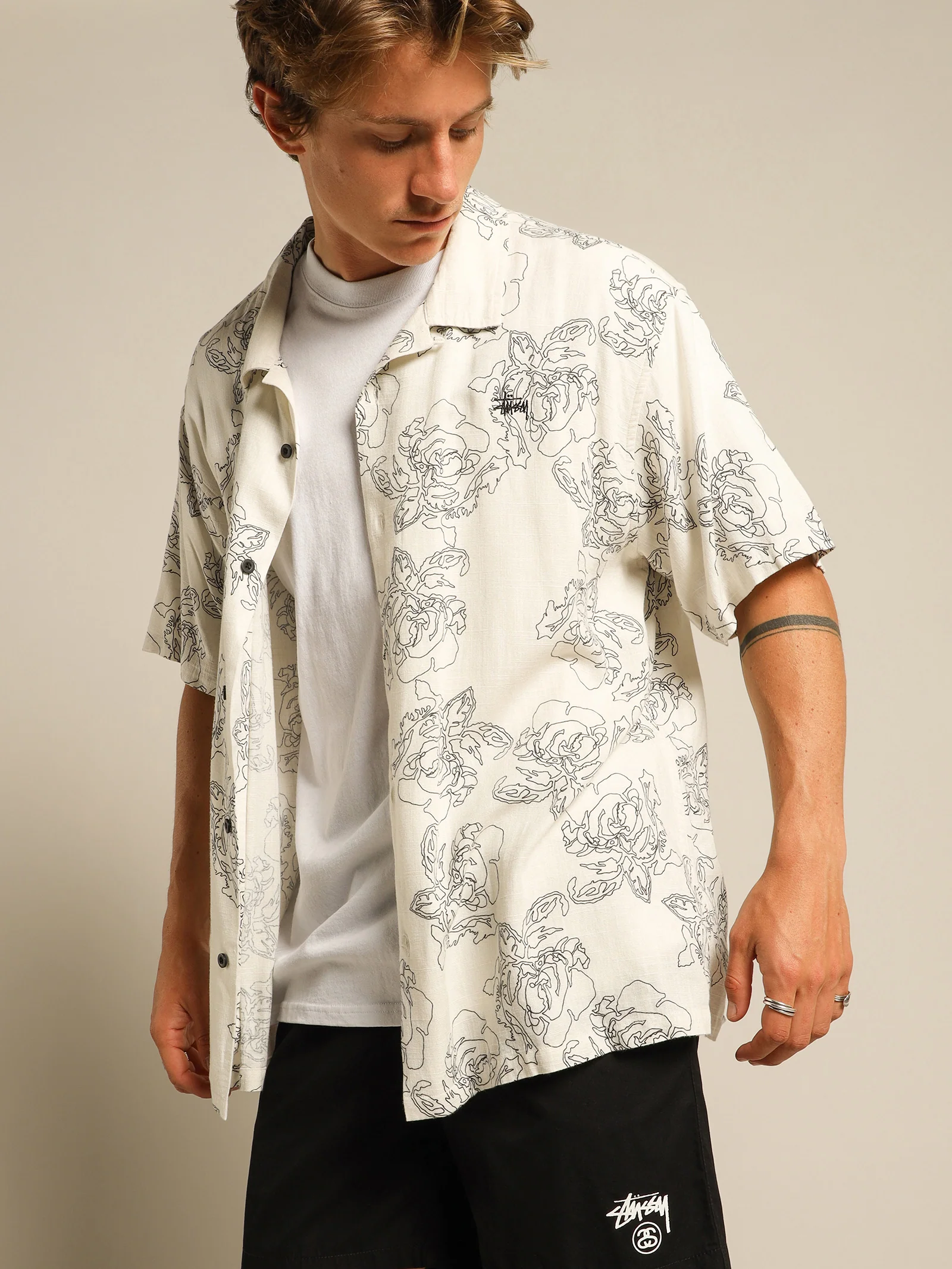 Roses Pattern Short Sleeve Shirt - Image 3
