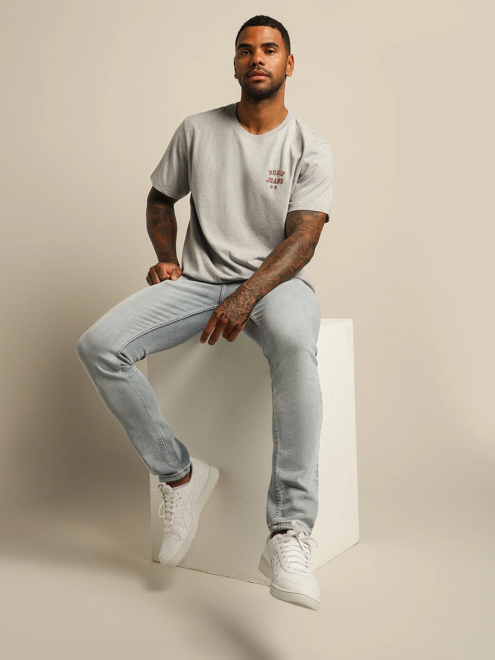 Roy Logo T-Shirt - Image 4