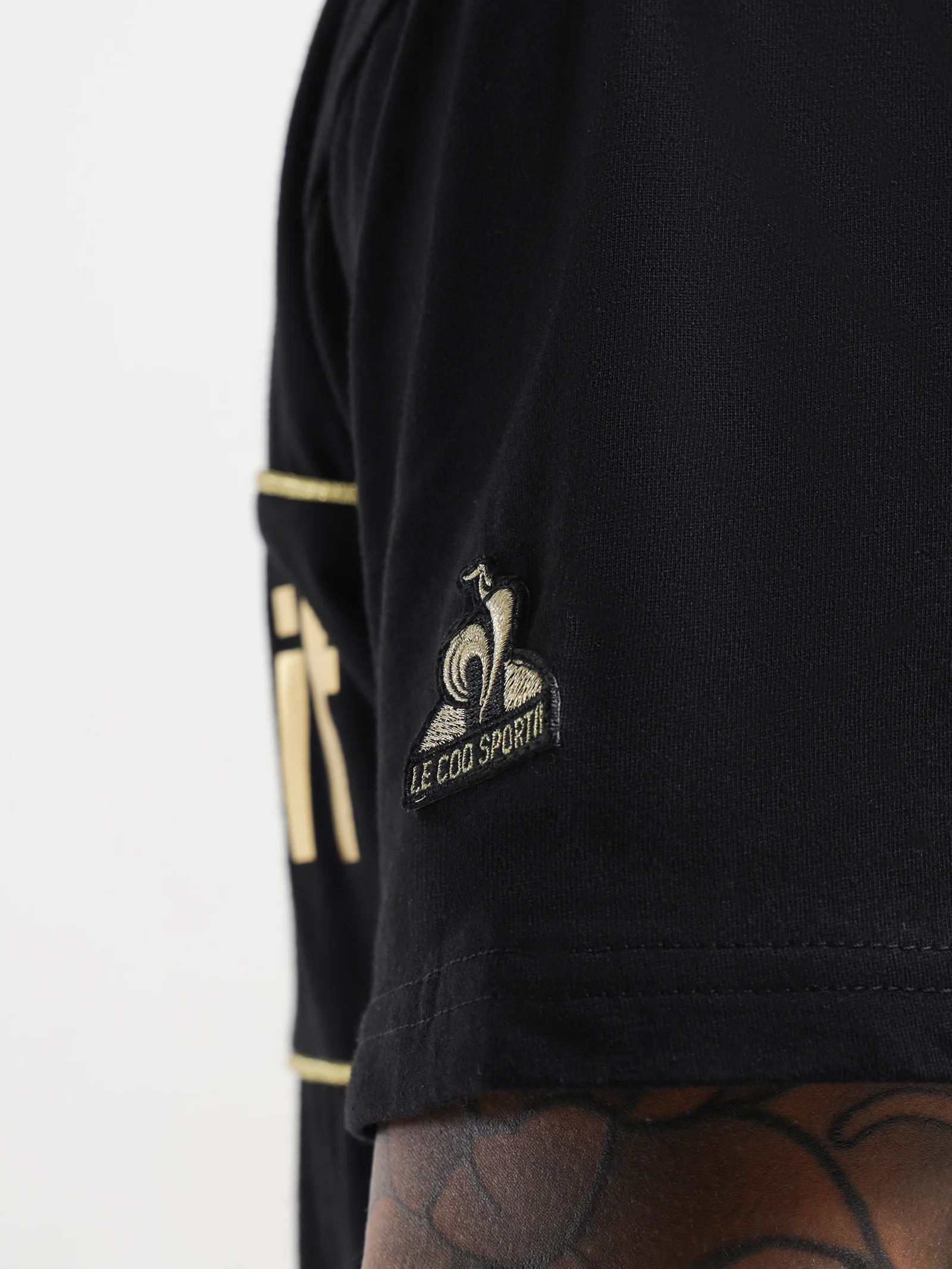 Ruben Gold T-Shirt - Image 5
