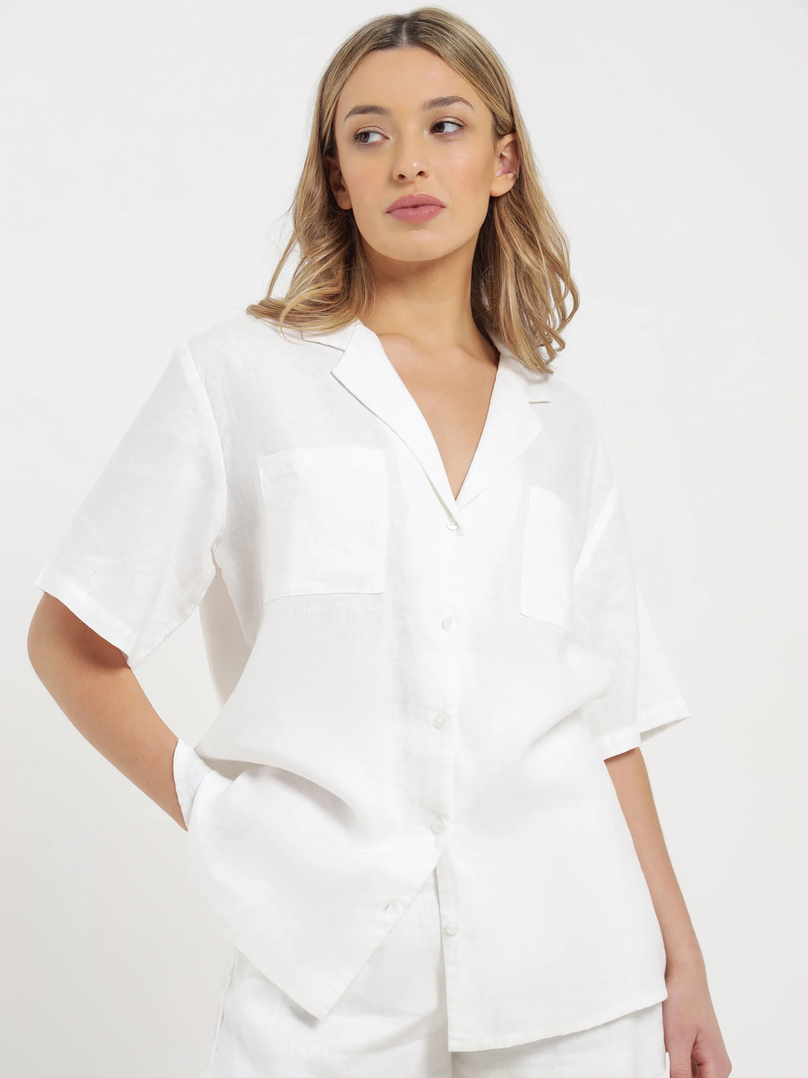 Rynn Linen Resort Shirt - Image 4