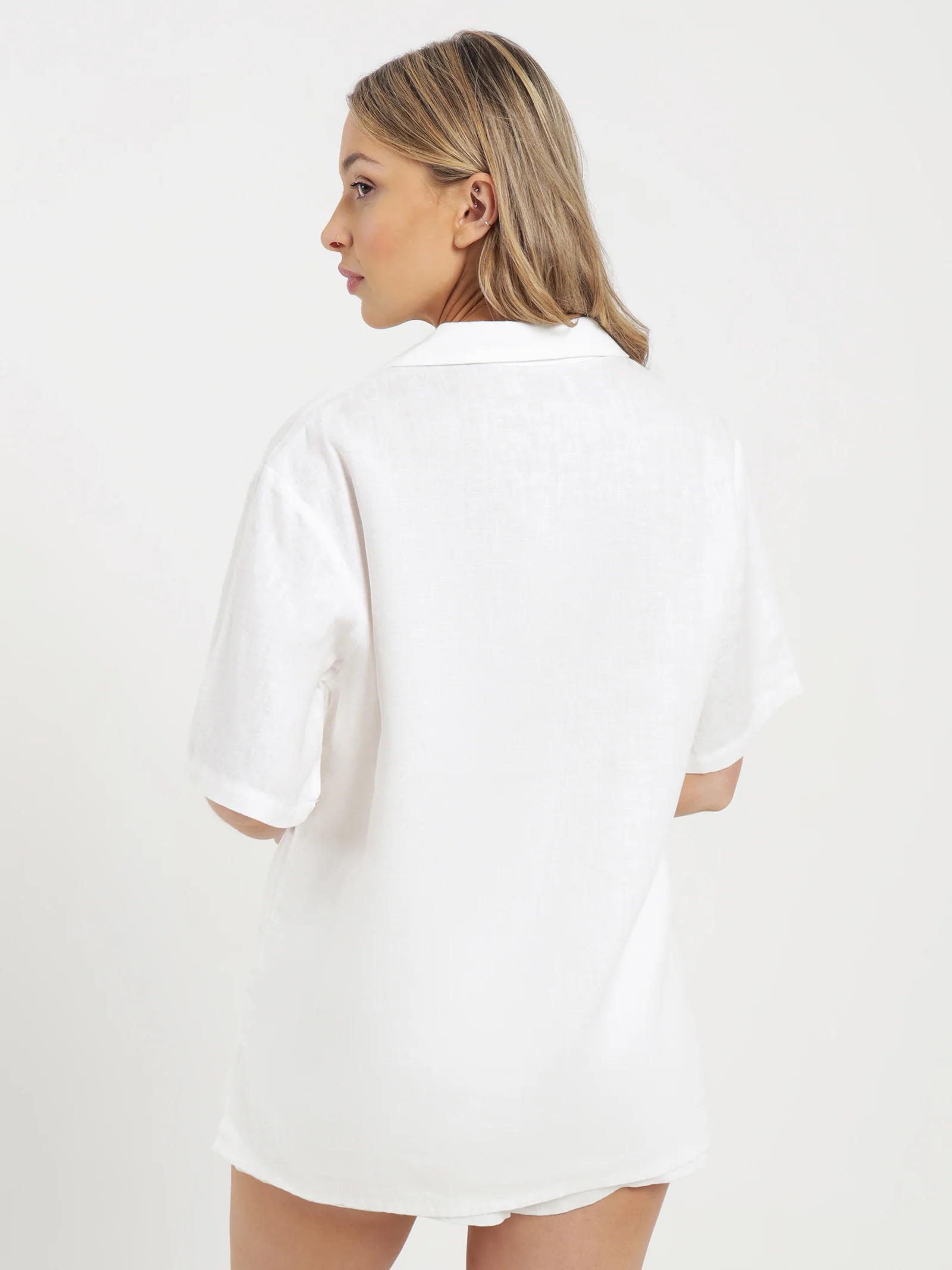Rynn Linen Resort Shirt - Image 5