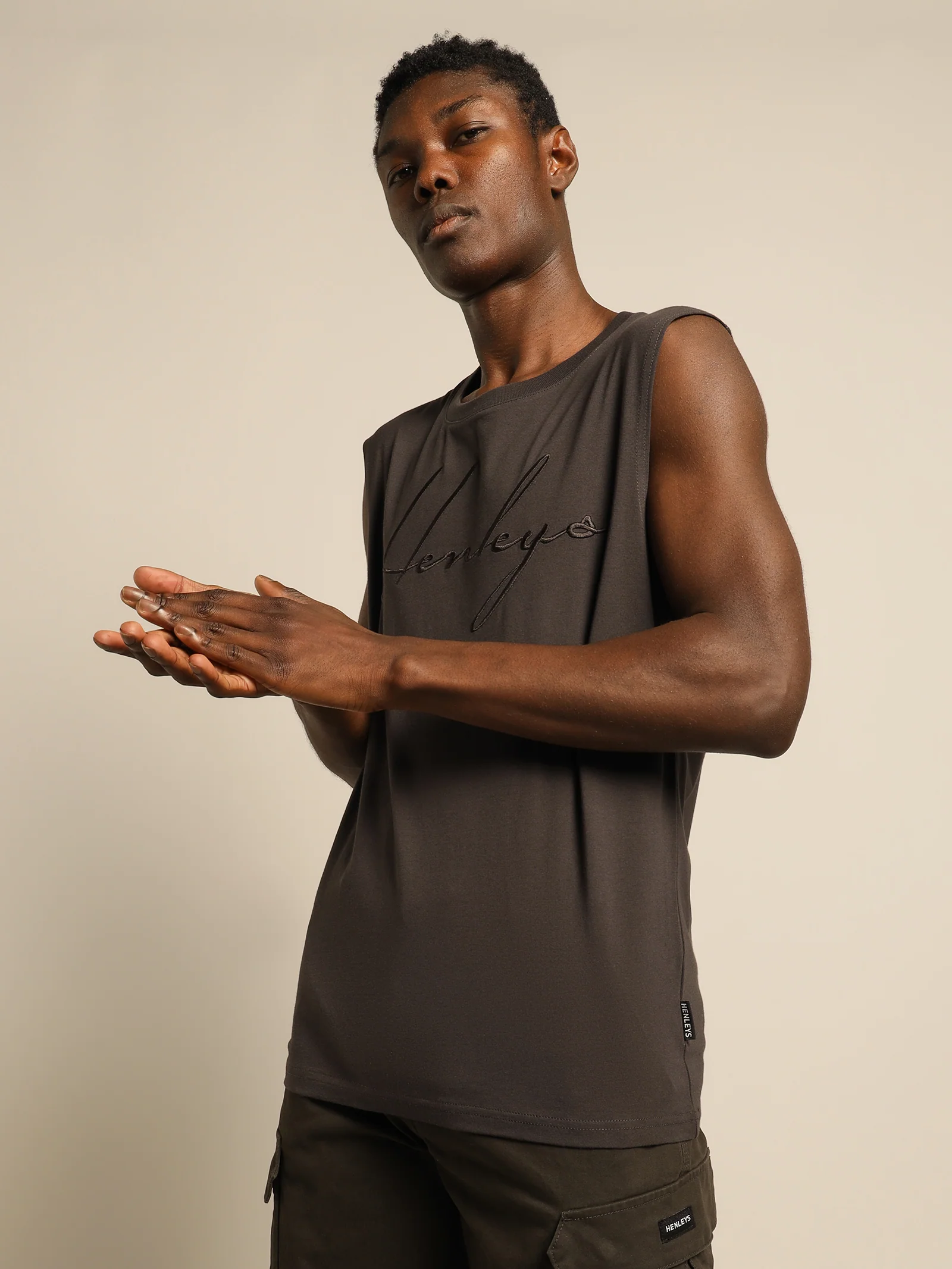 Script Logo Muscle Shirt - Image 3