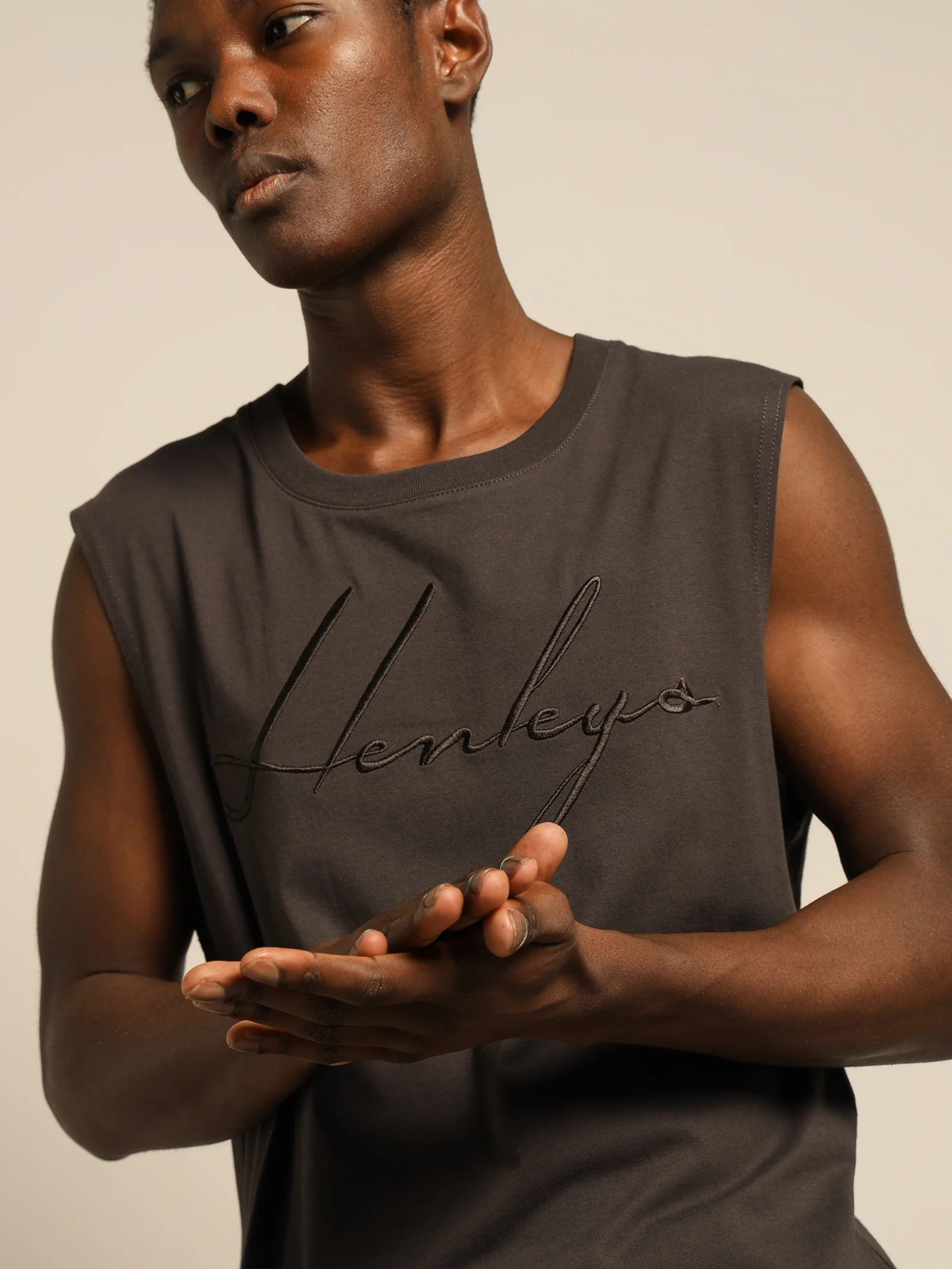 Script Logo Muscle Shirt - Image 4