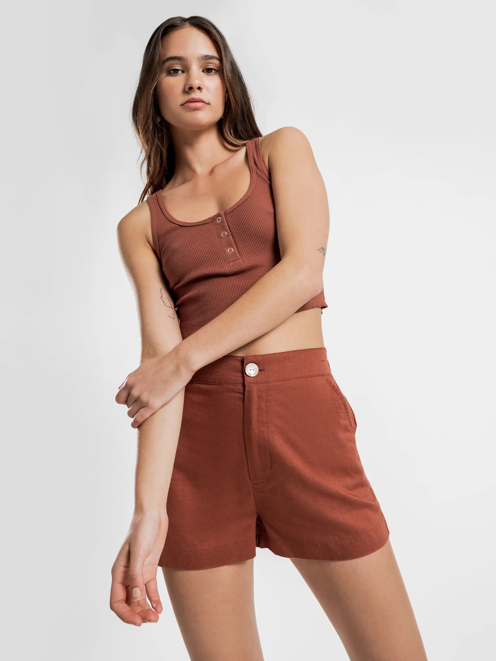 Selma Linen Shorts - Image 2