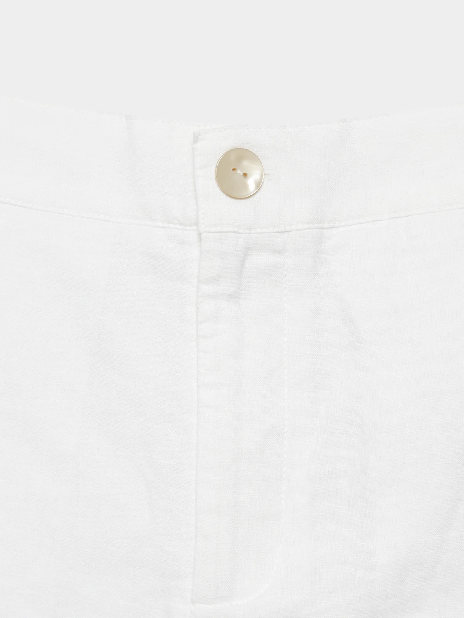Selma Linen Shorts - Image 7