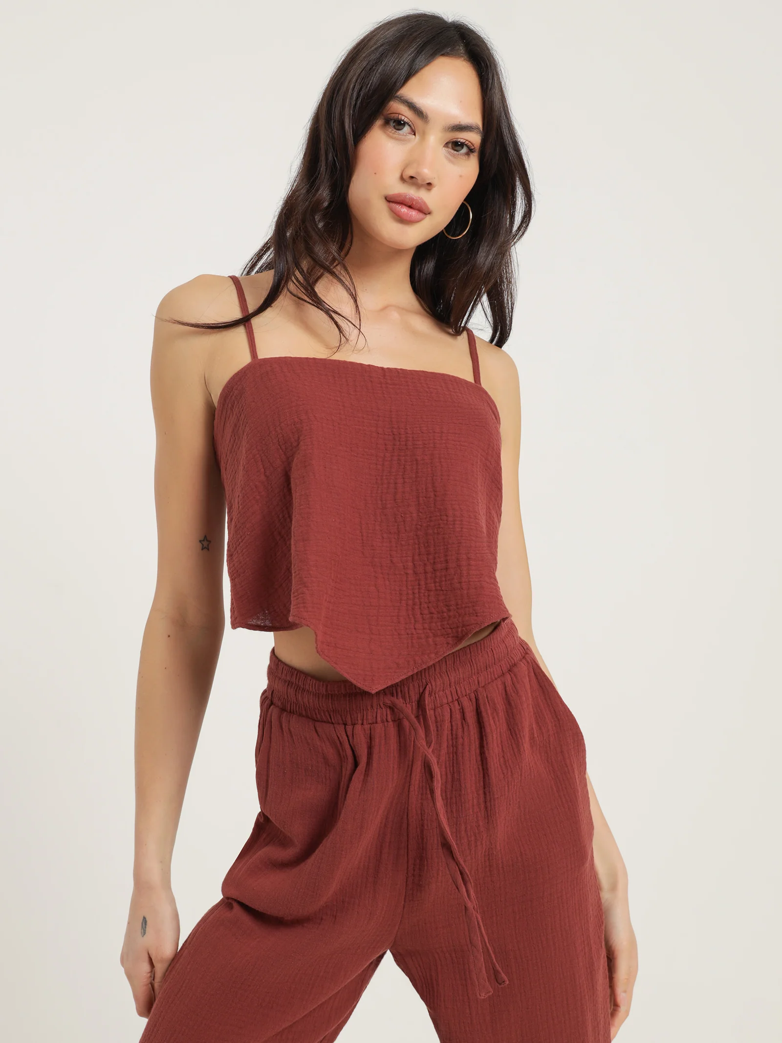 Shay Hanky Hem Top - Image 2