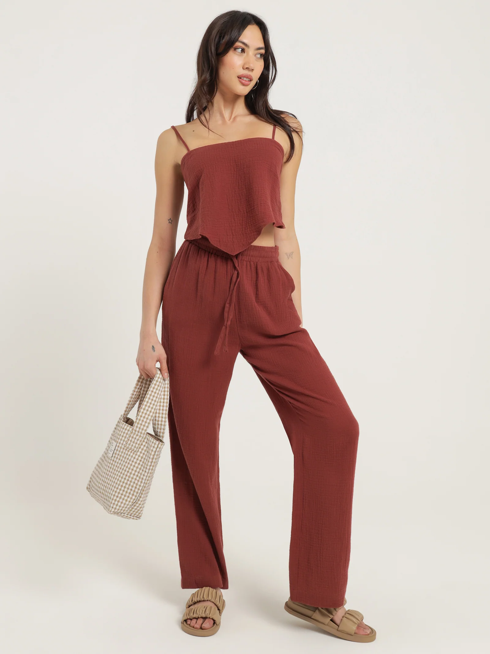Shay Hanky Hem Top - Image 4