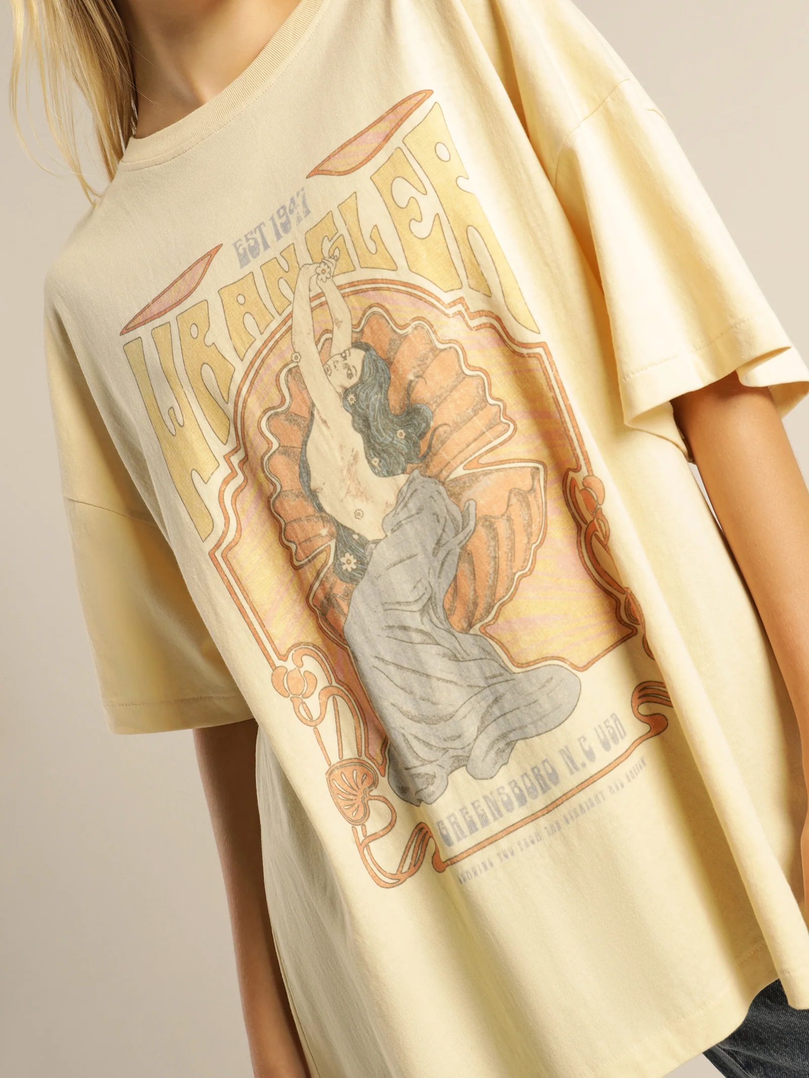 Shell Siren T-Shirt - Image 4
