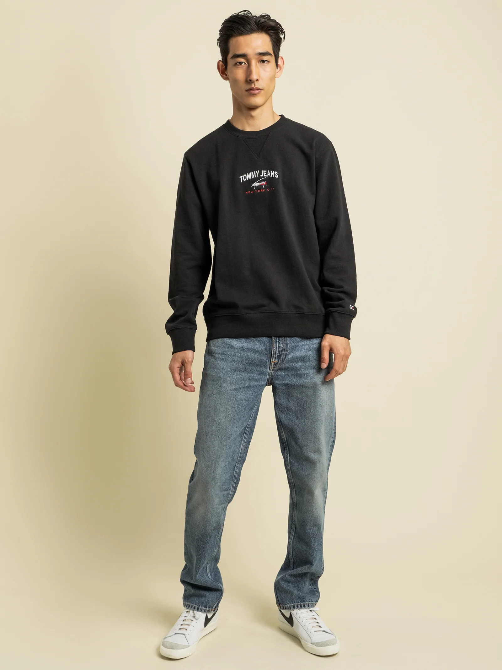 Signature Timeless Sweatshirt - Image 2