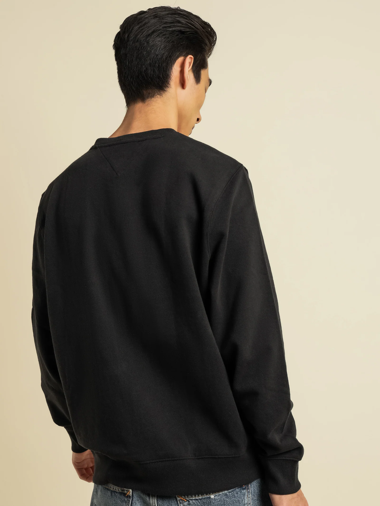 Signature Timeless Sweatshirt - Image 5