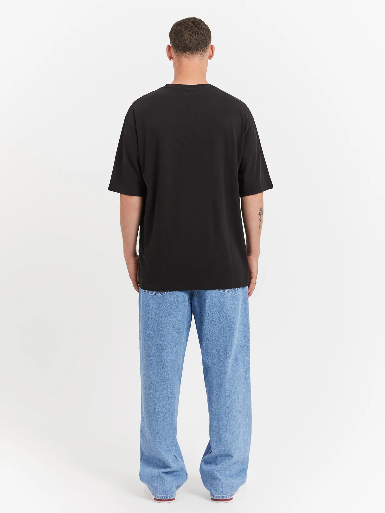 Skate Entry Graphic T-Shirt - Image 5