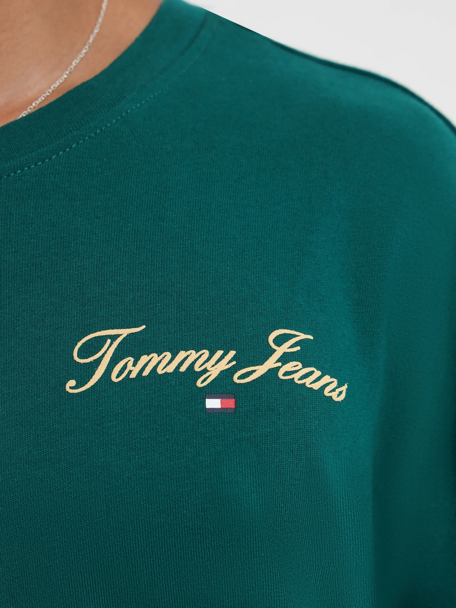 Skater Modern Prep Logo T-Shirt - Image 4