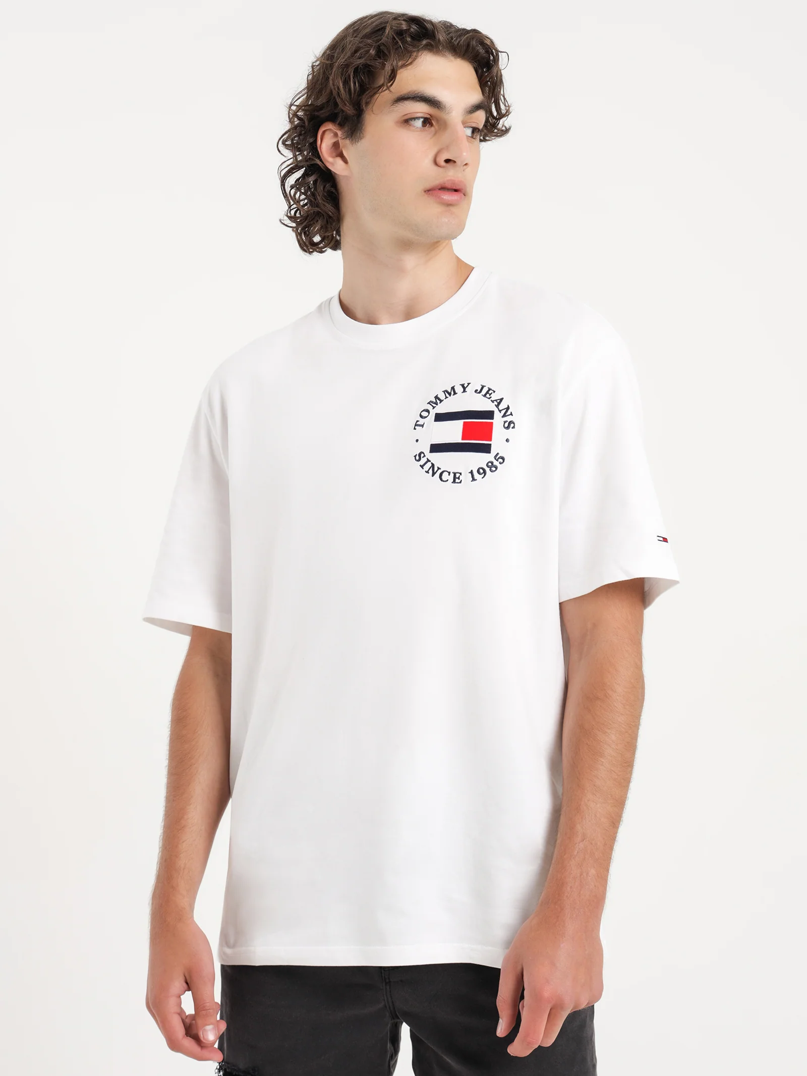 Skater Timeless T-Shirt - Image 3