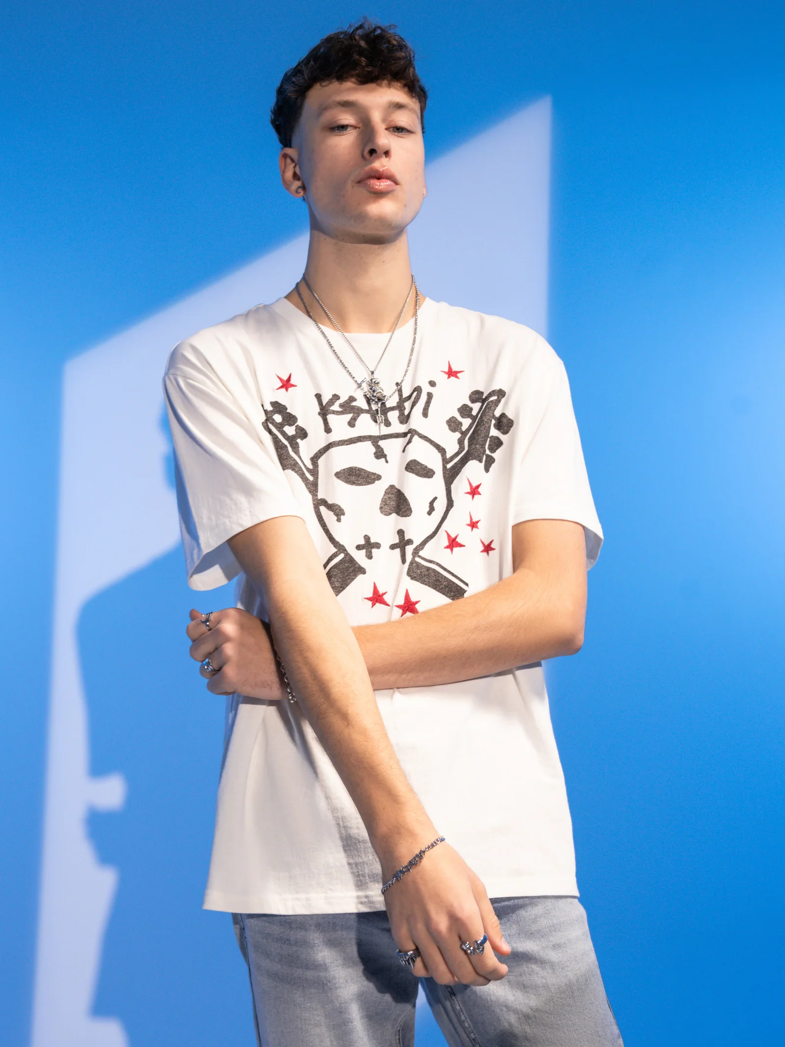 Skull Seeing Lines T-Shirt - Image 3