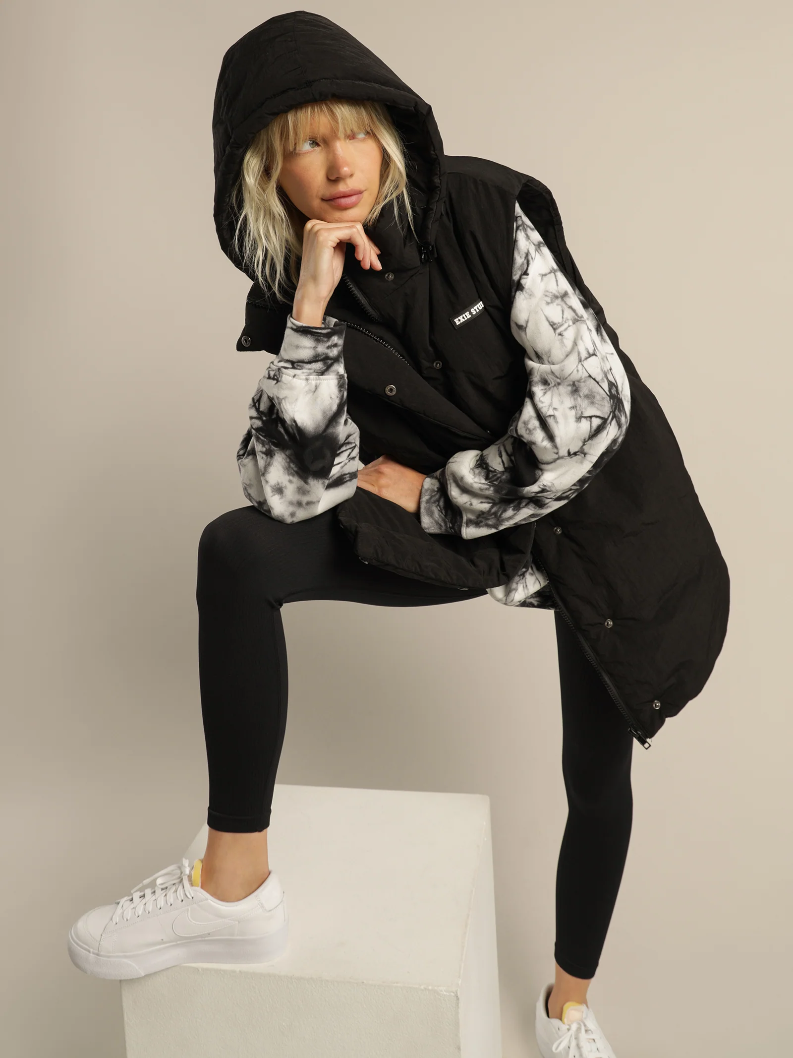 Sleeveless Puffer - Image 4