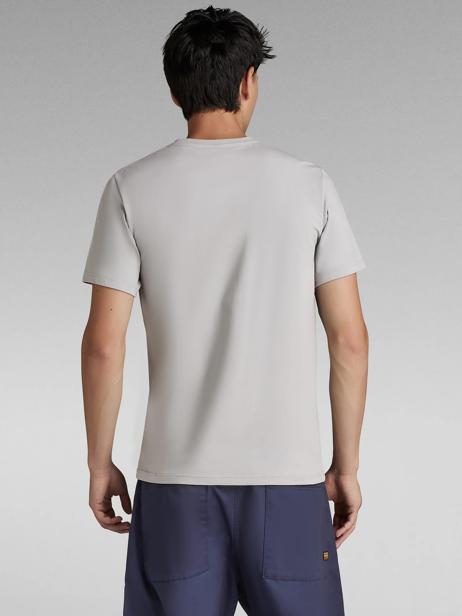 Slim Base R T-shirt - Image 5