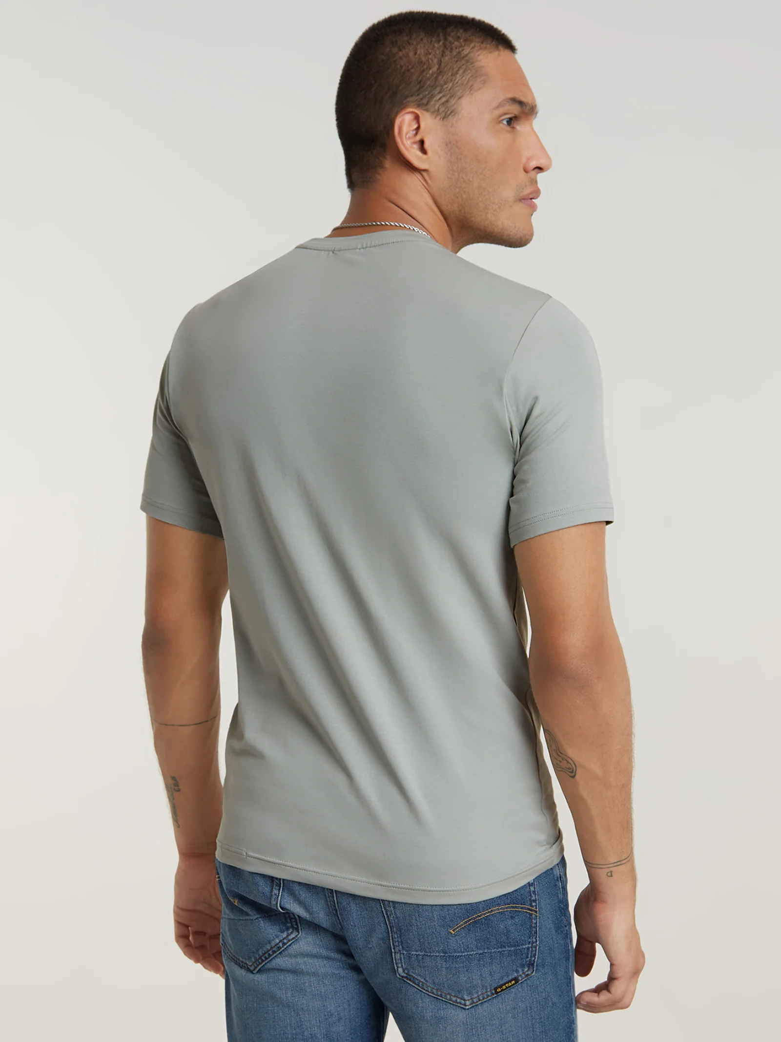 Slim Base R T-shirt - Image 6