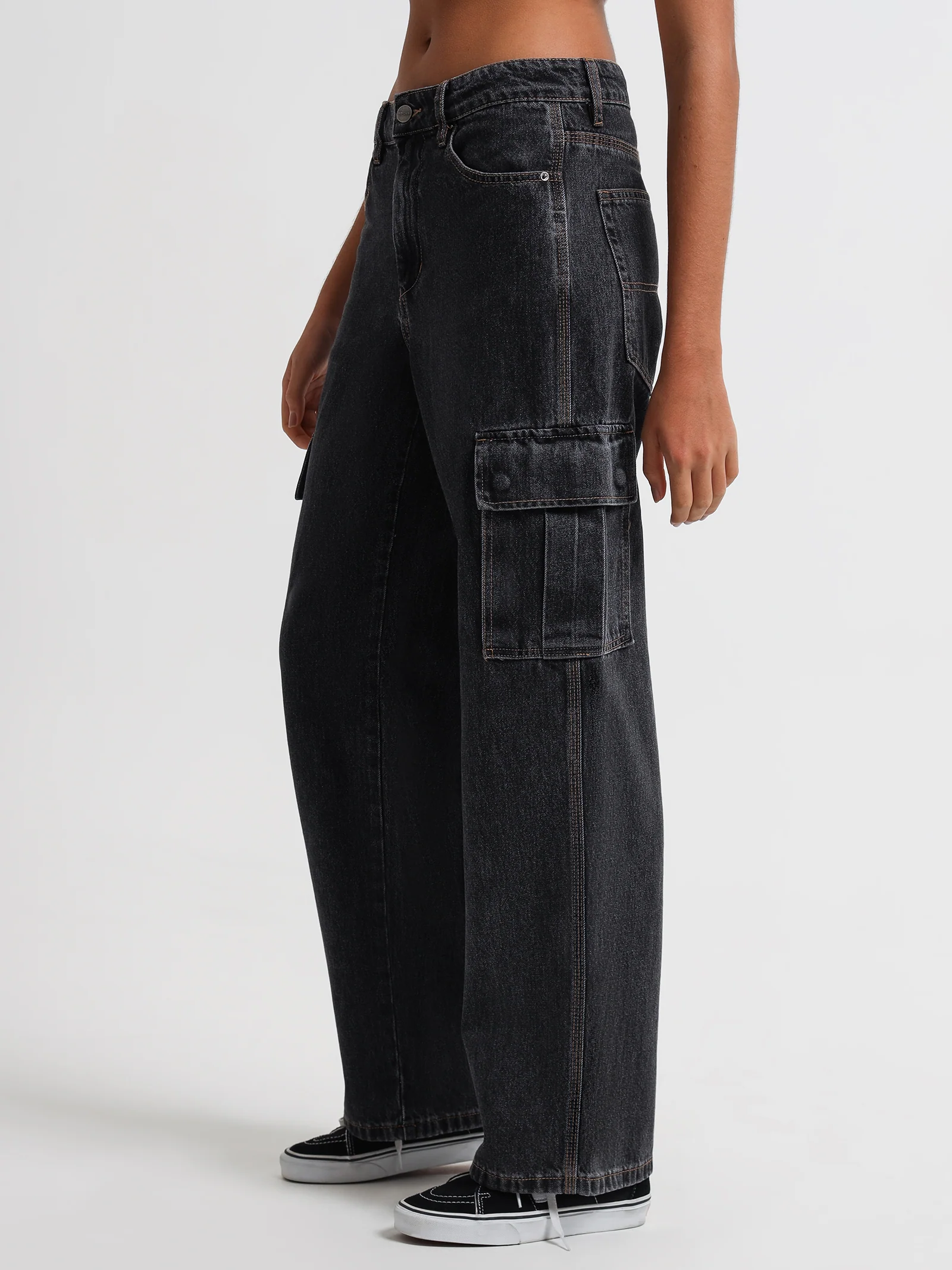 Sloucher Cargo Jeans - Image 6
