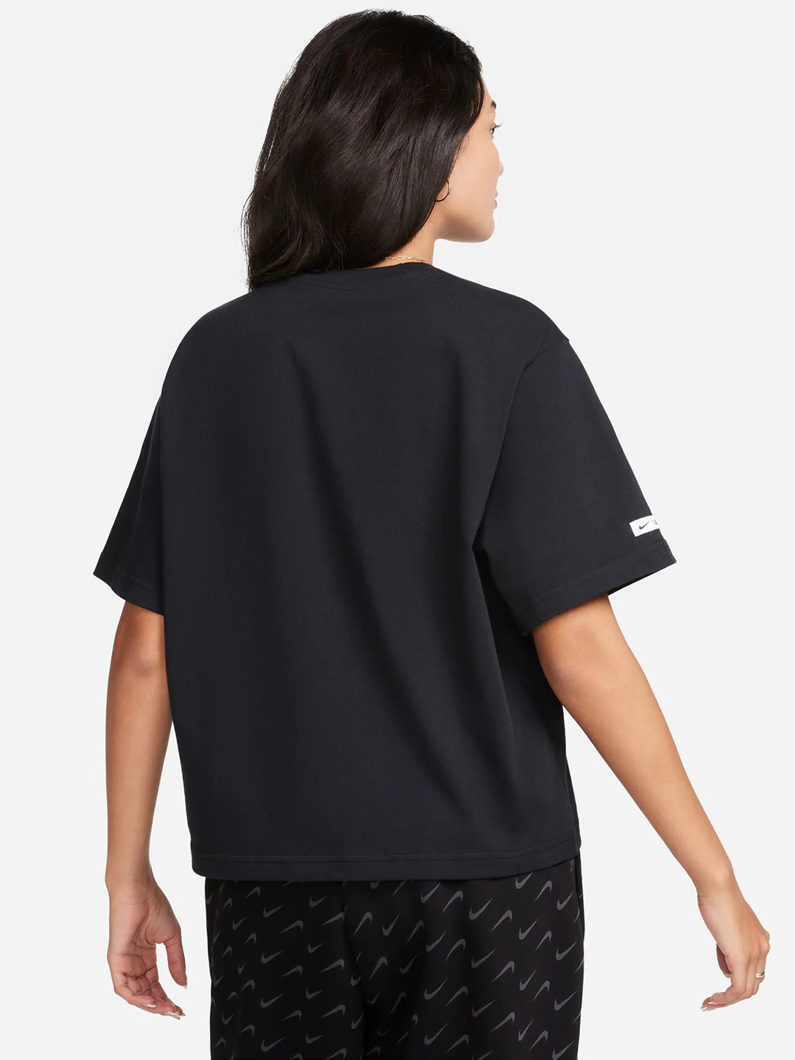 Sportswear Classic T-Shirt - Image 5