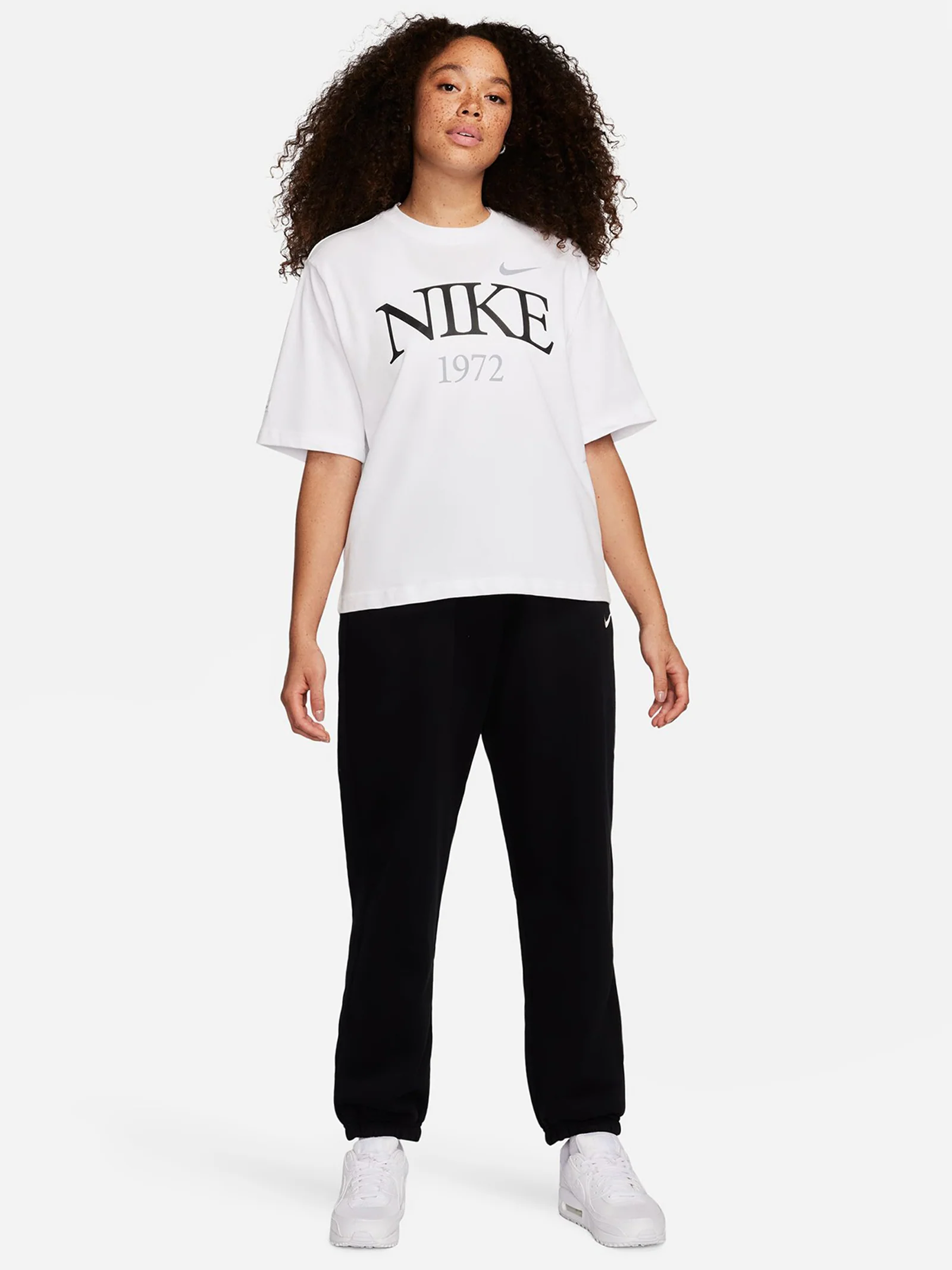 Sportswear Classic T-Shirt - Image 2