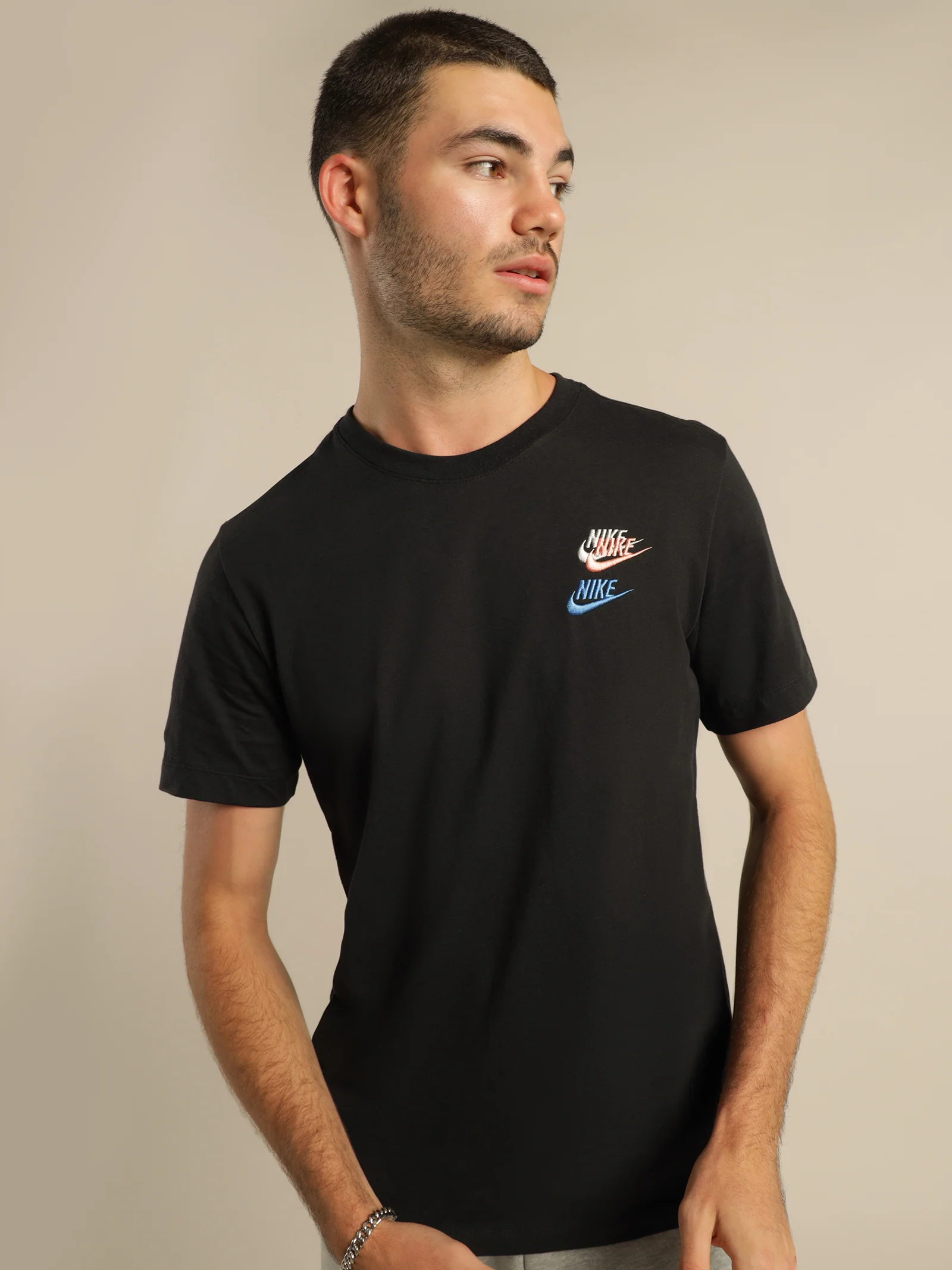 Sportswear Club Essentials T-Shirt - Image 3