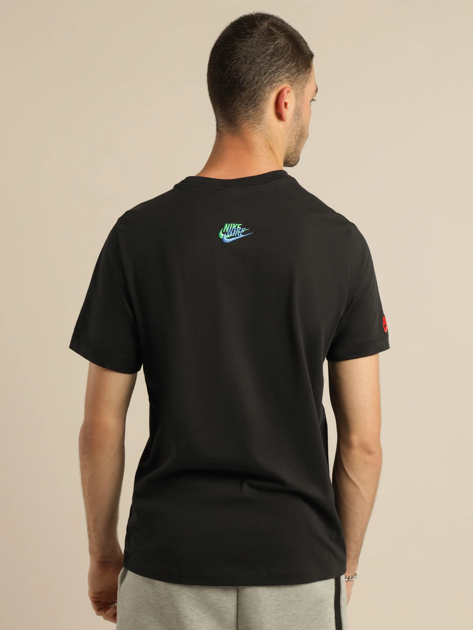 Sportswear Club Essentials T-Shirt - Image 7