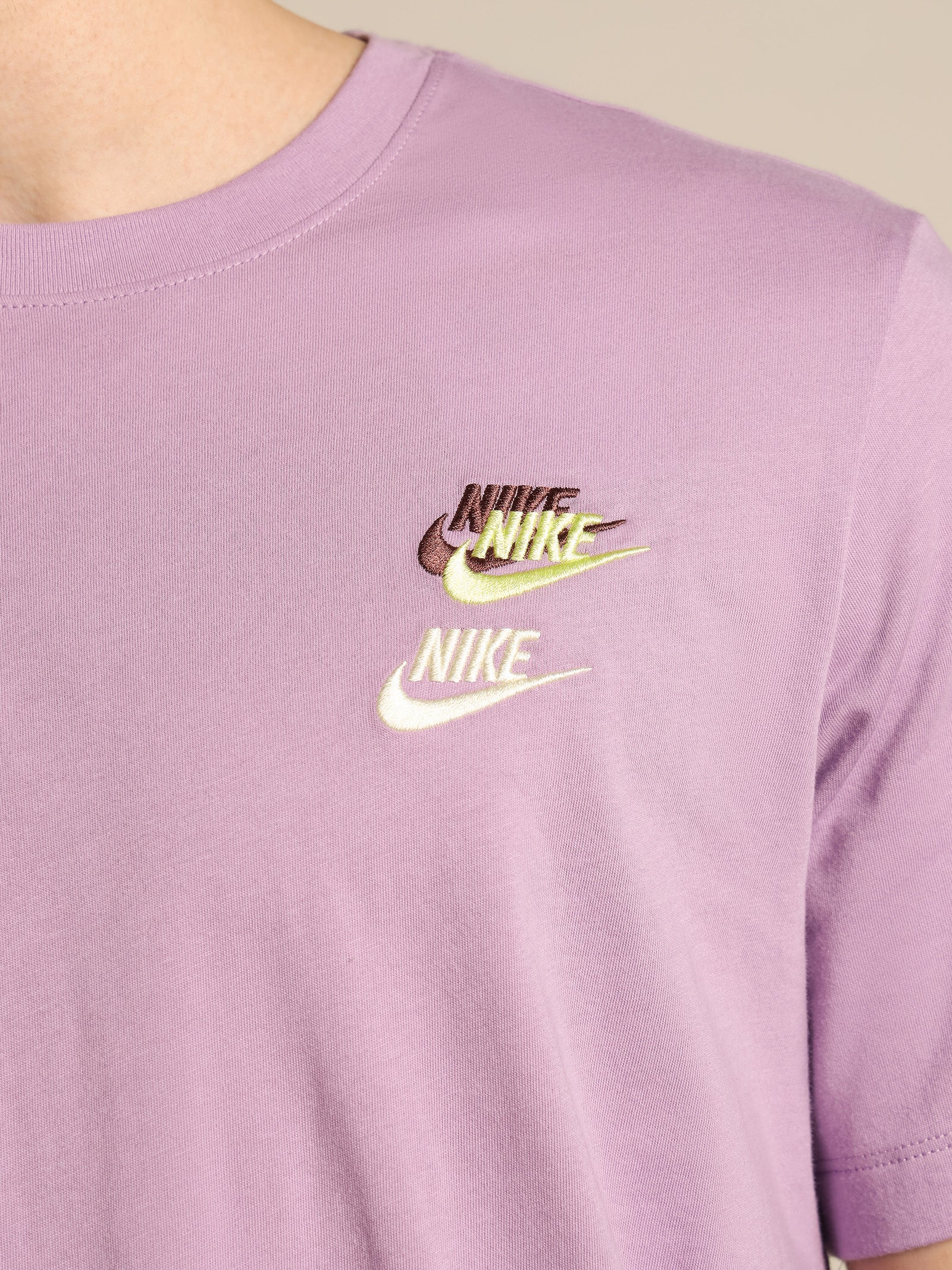 Sportswear Club Essentials T-Shirt - Image 5