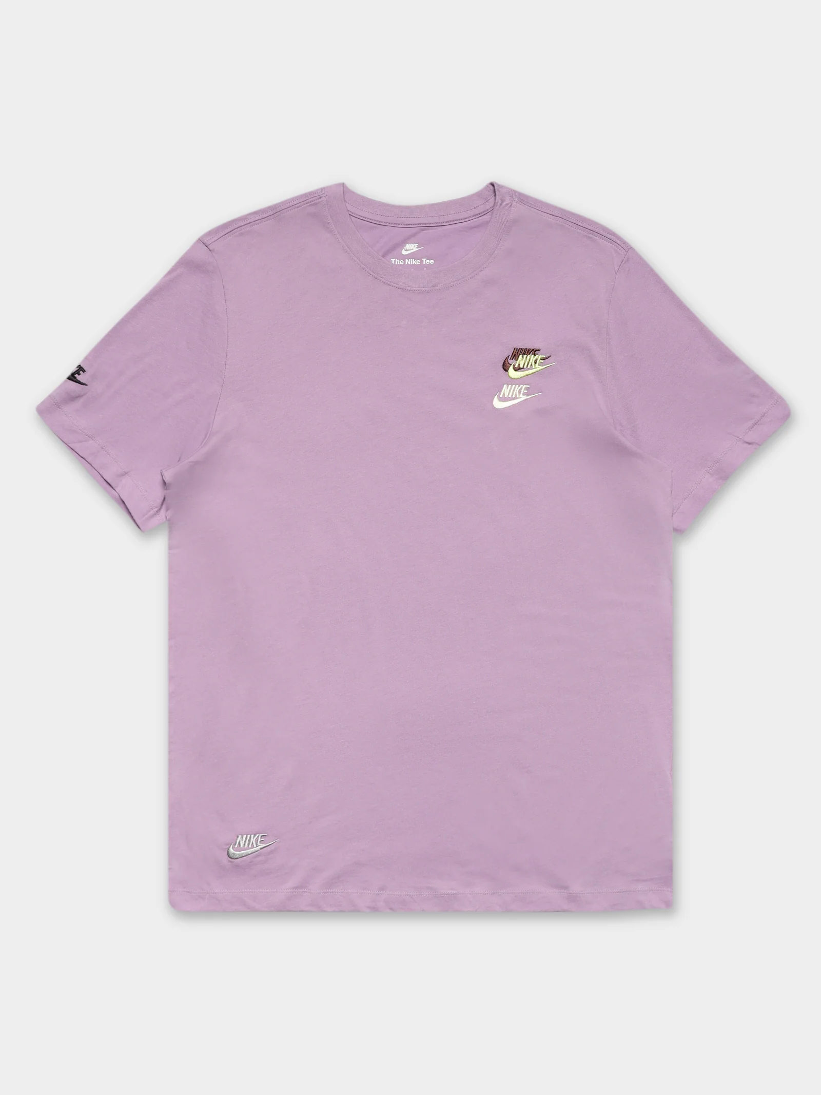 Sportswear Club Essentials T-Shirt - Image 7