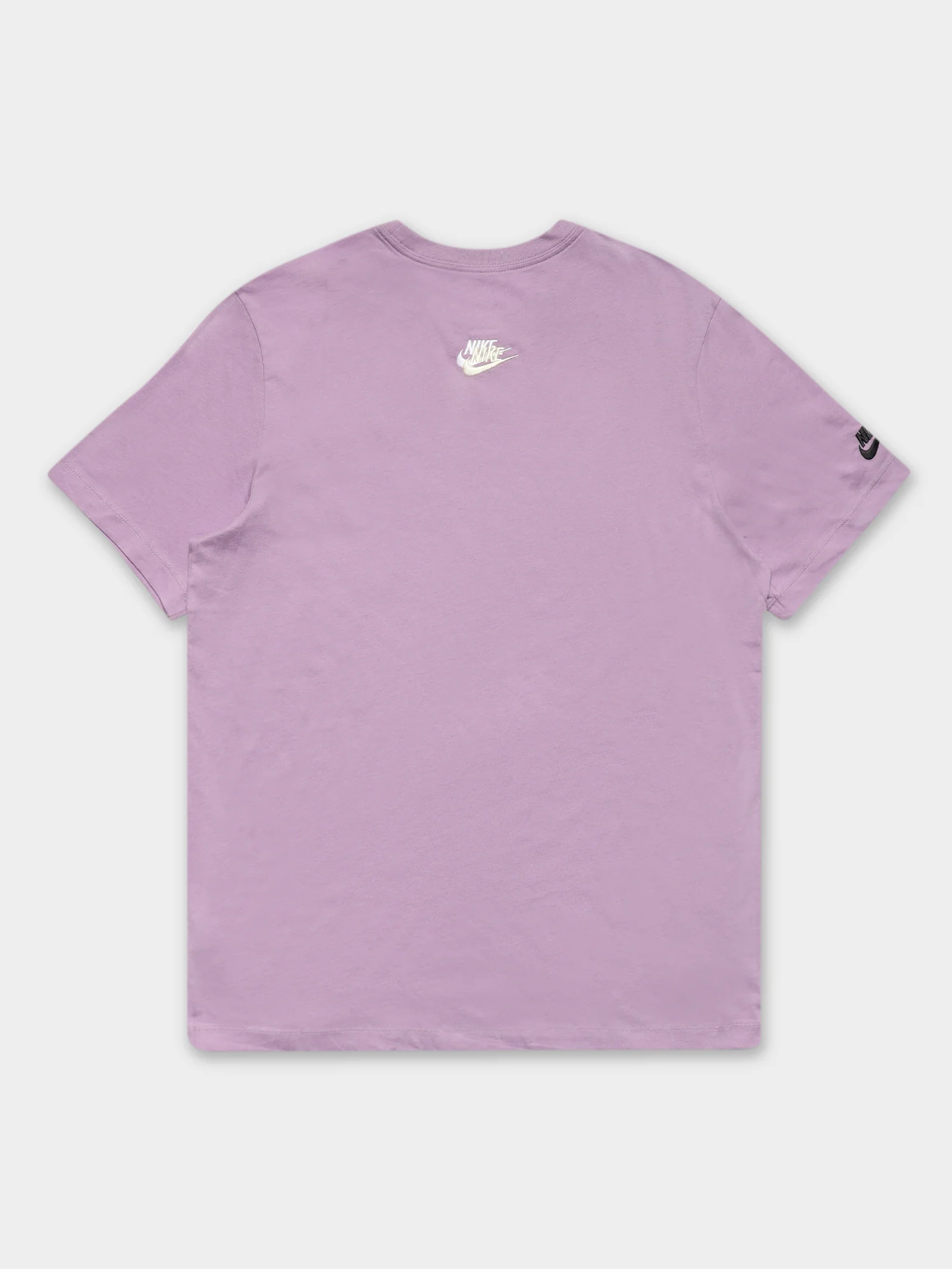 Sportswear Club Essentials T-Shirt - Image 9