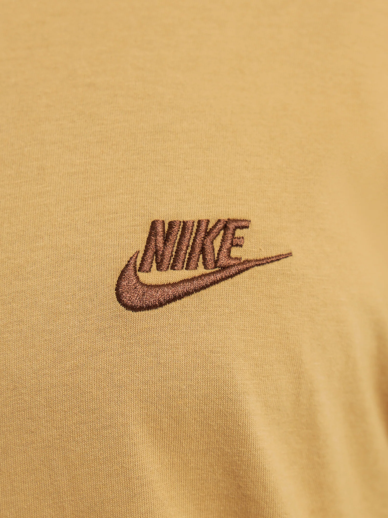 Sportswear Club T-Shirt - Image 4