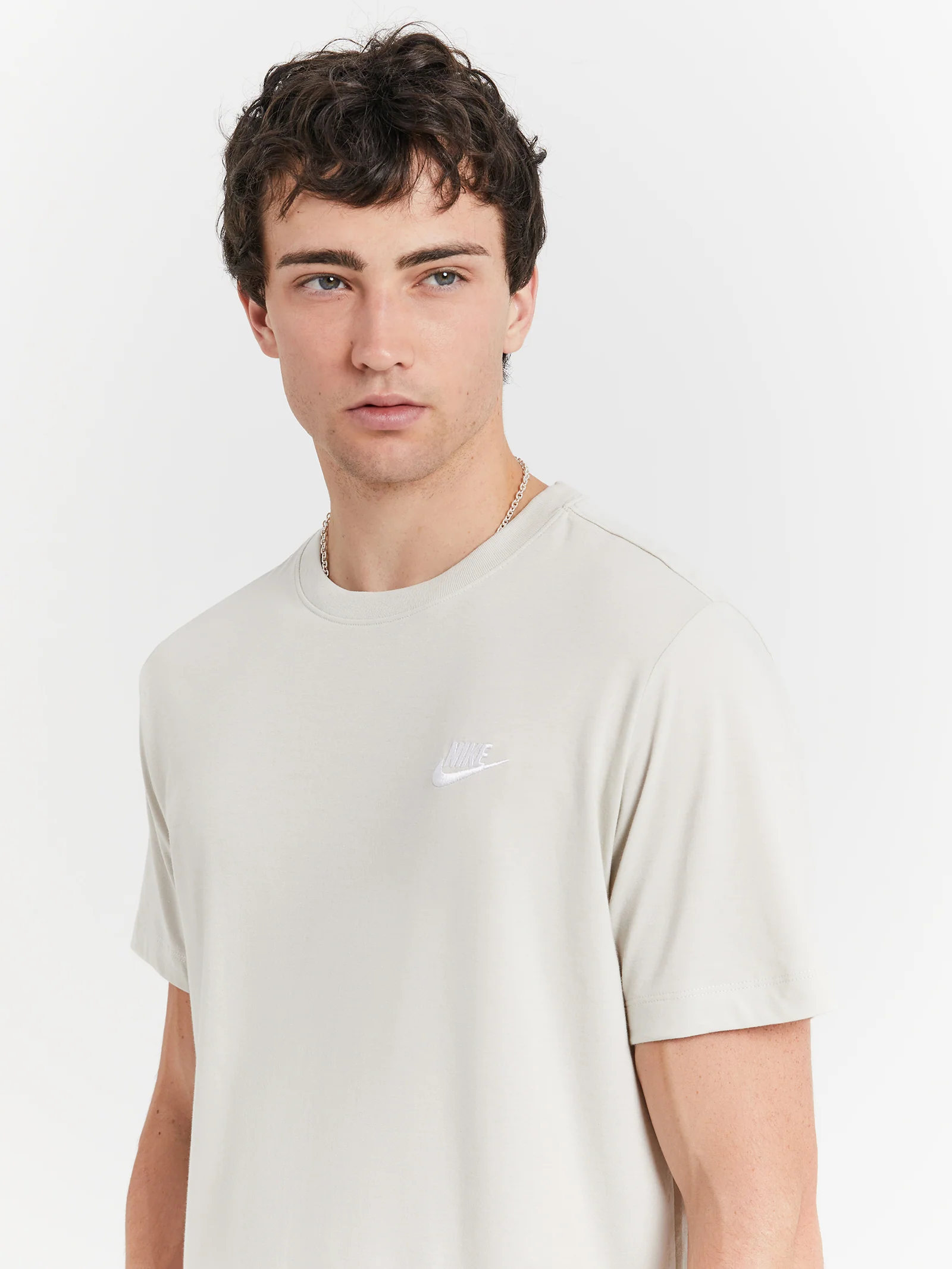 Sportswear Club T-Shirt - Image 3